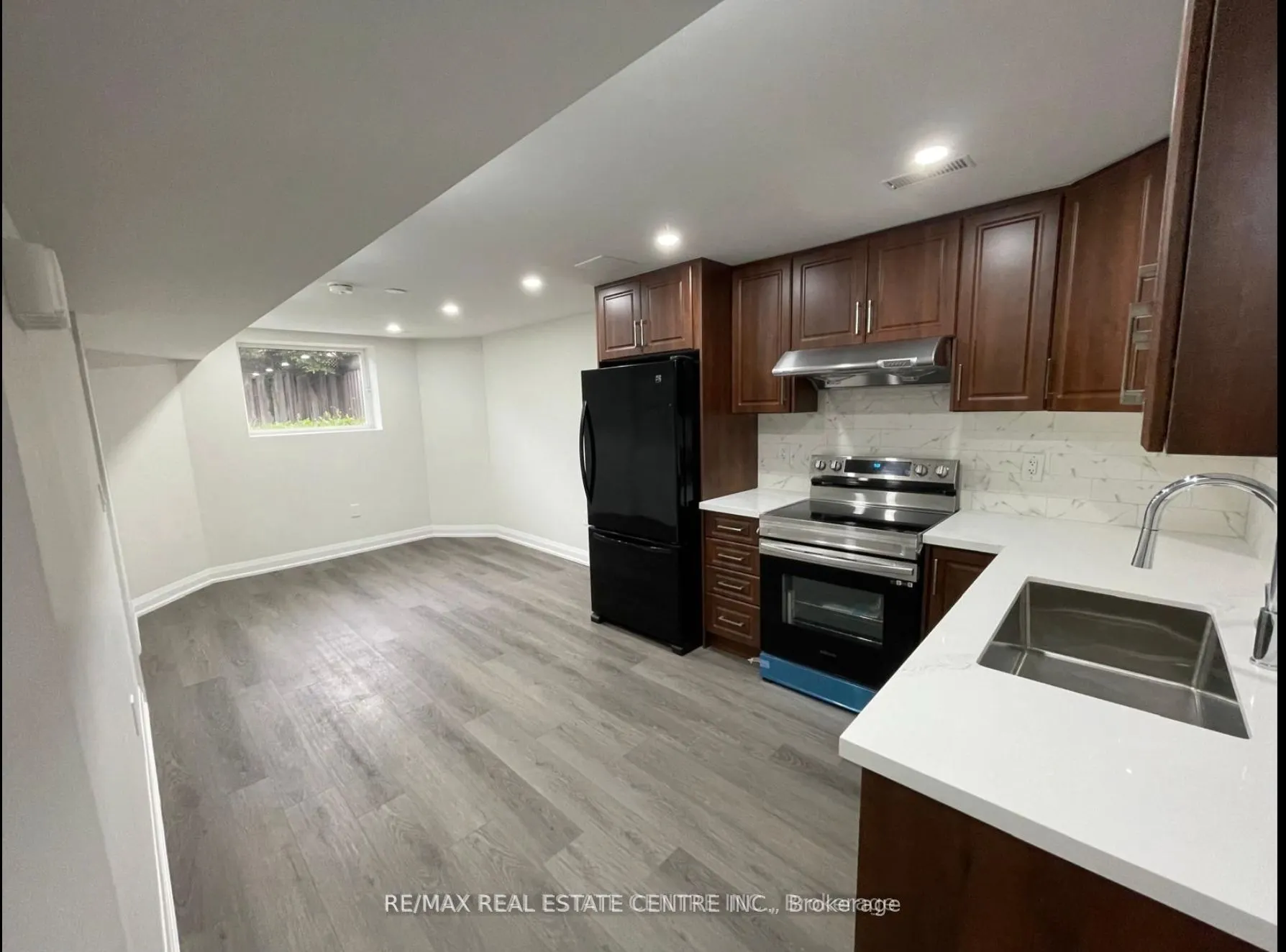 3727 Althorpe Circle