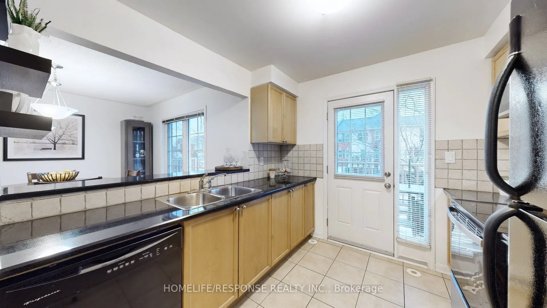 931 Deverell Place