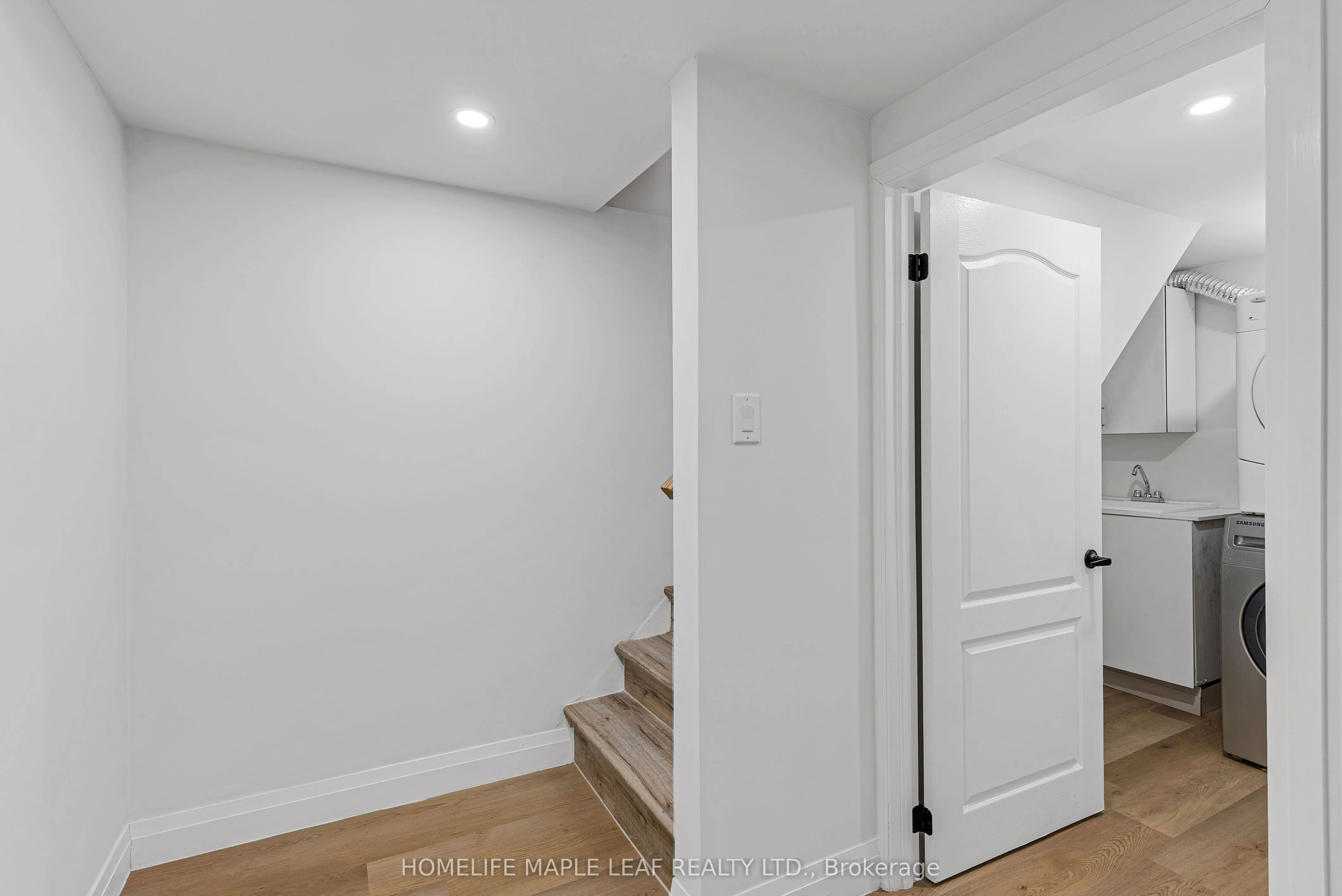 292 Woodward Avenue