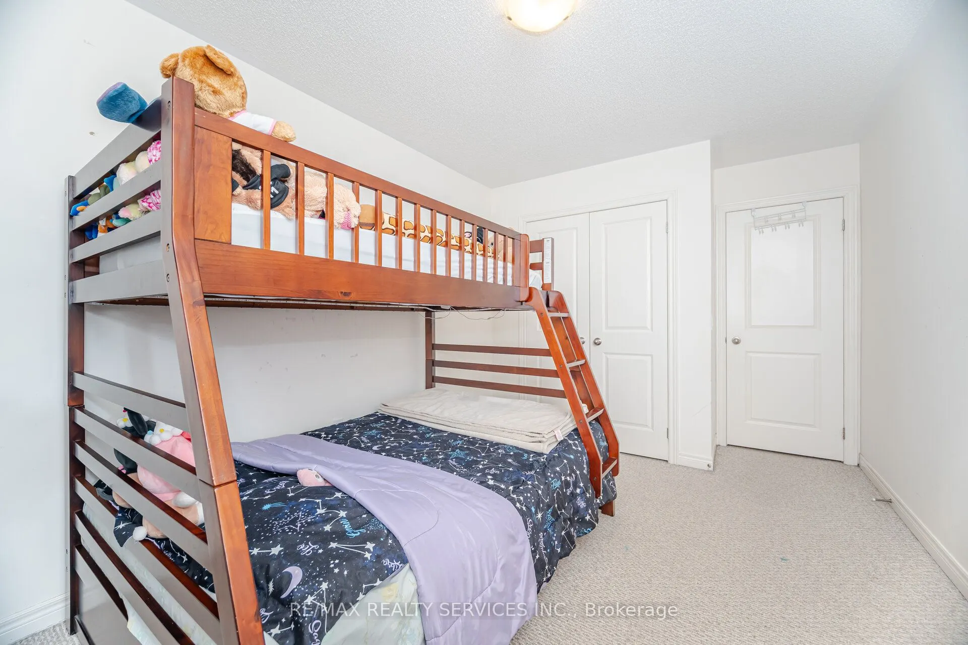 7 Dufay Road