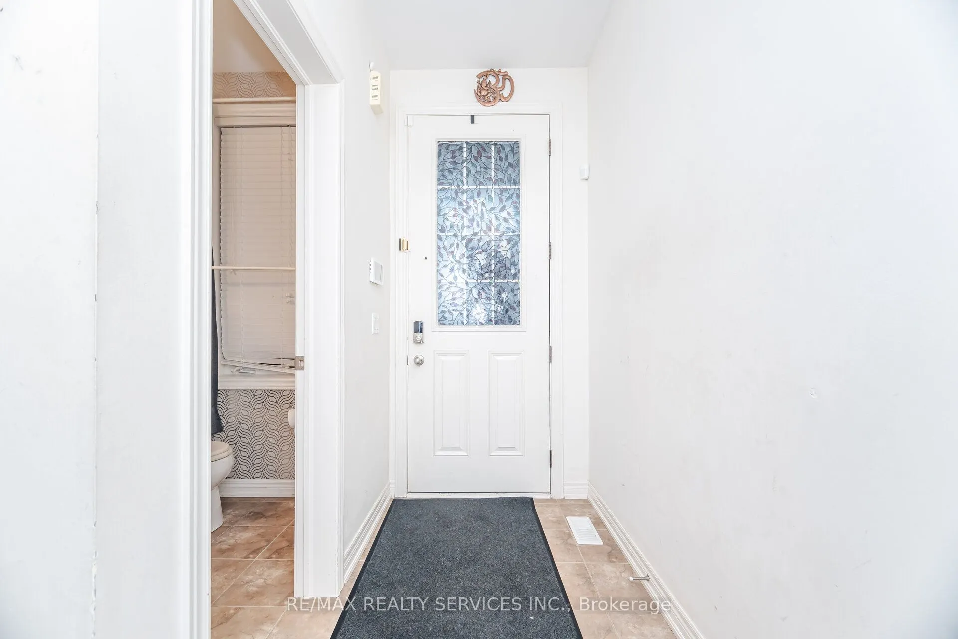 7 Dufay Road