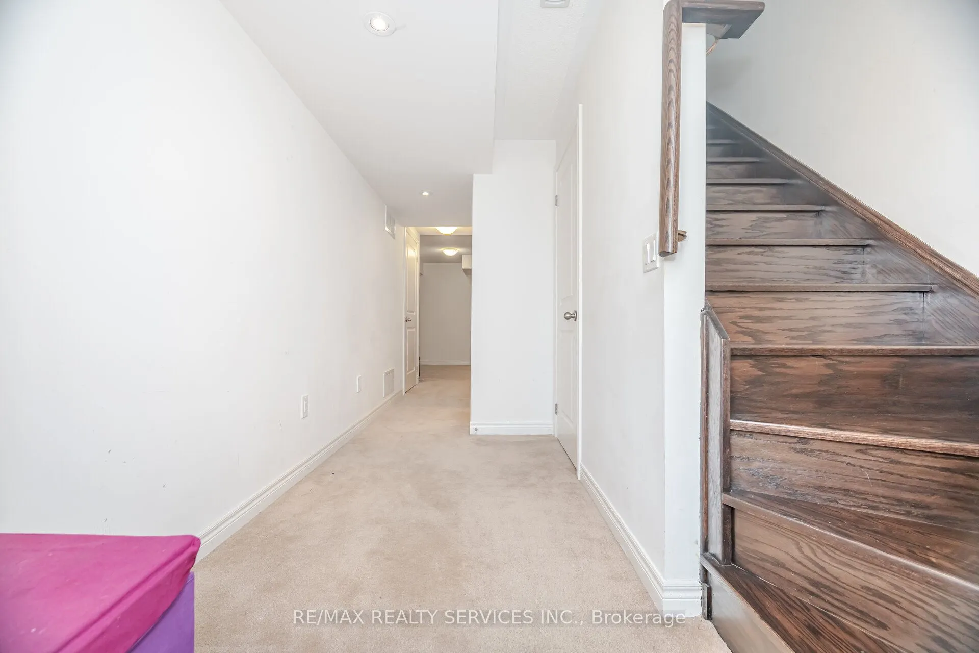 7 Dufay Road