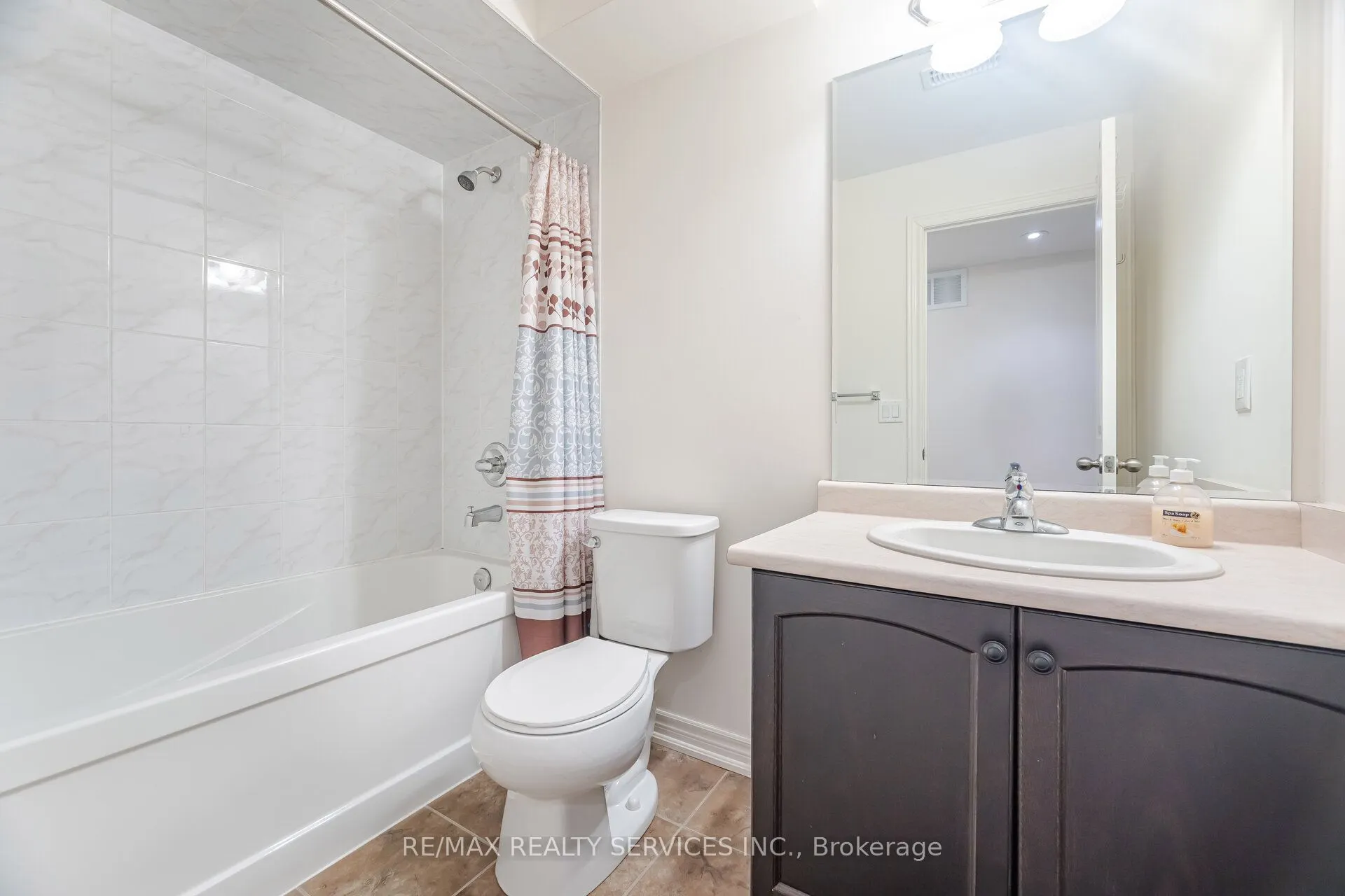 7 Dufay Road