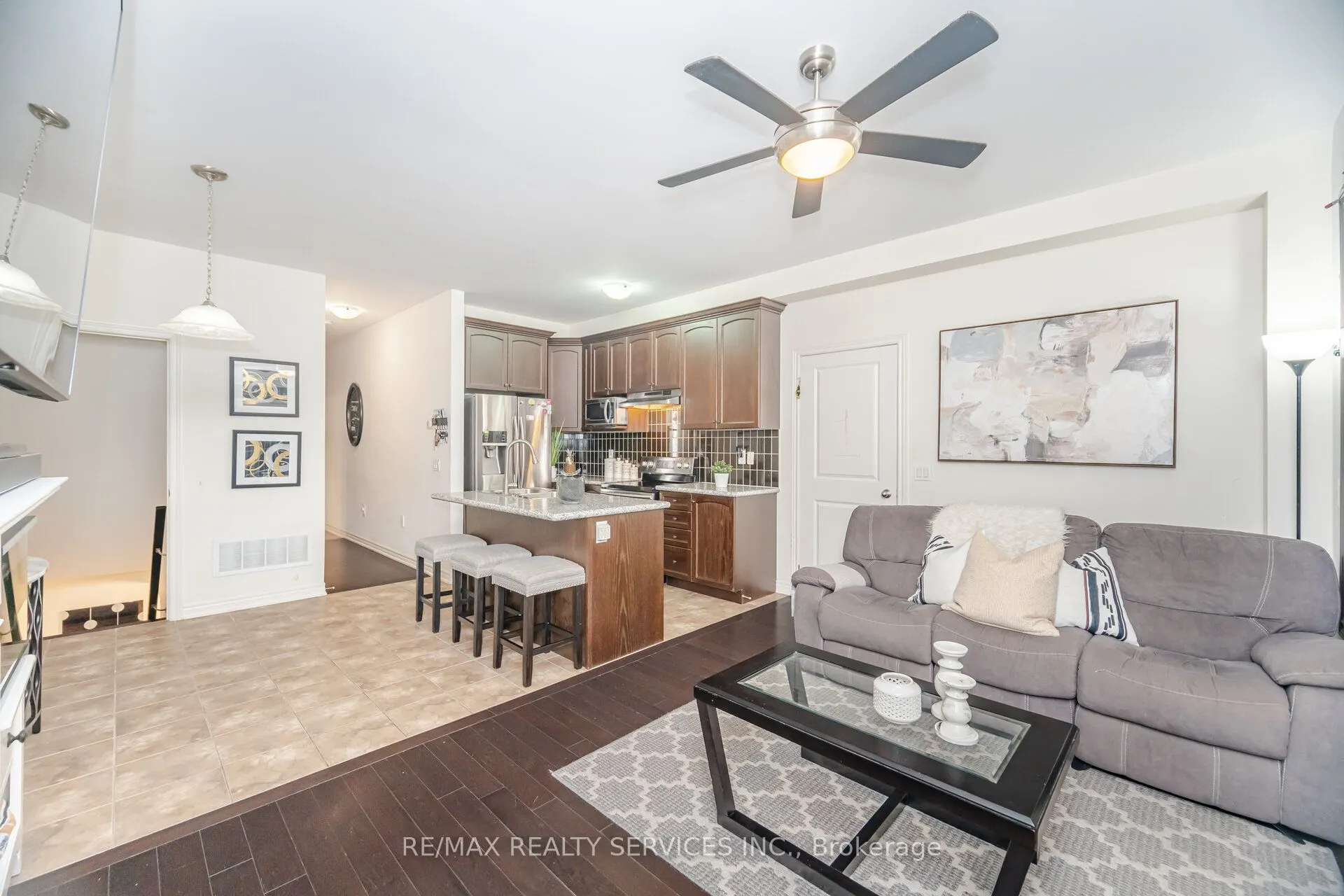 7 Dufay Road