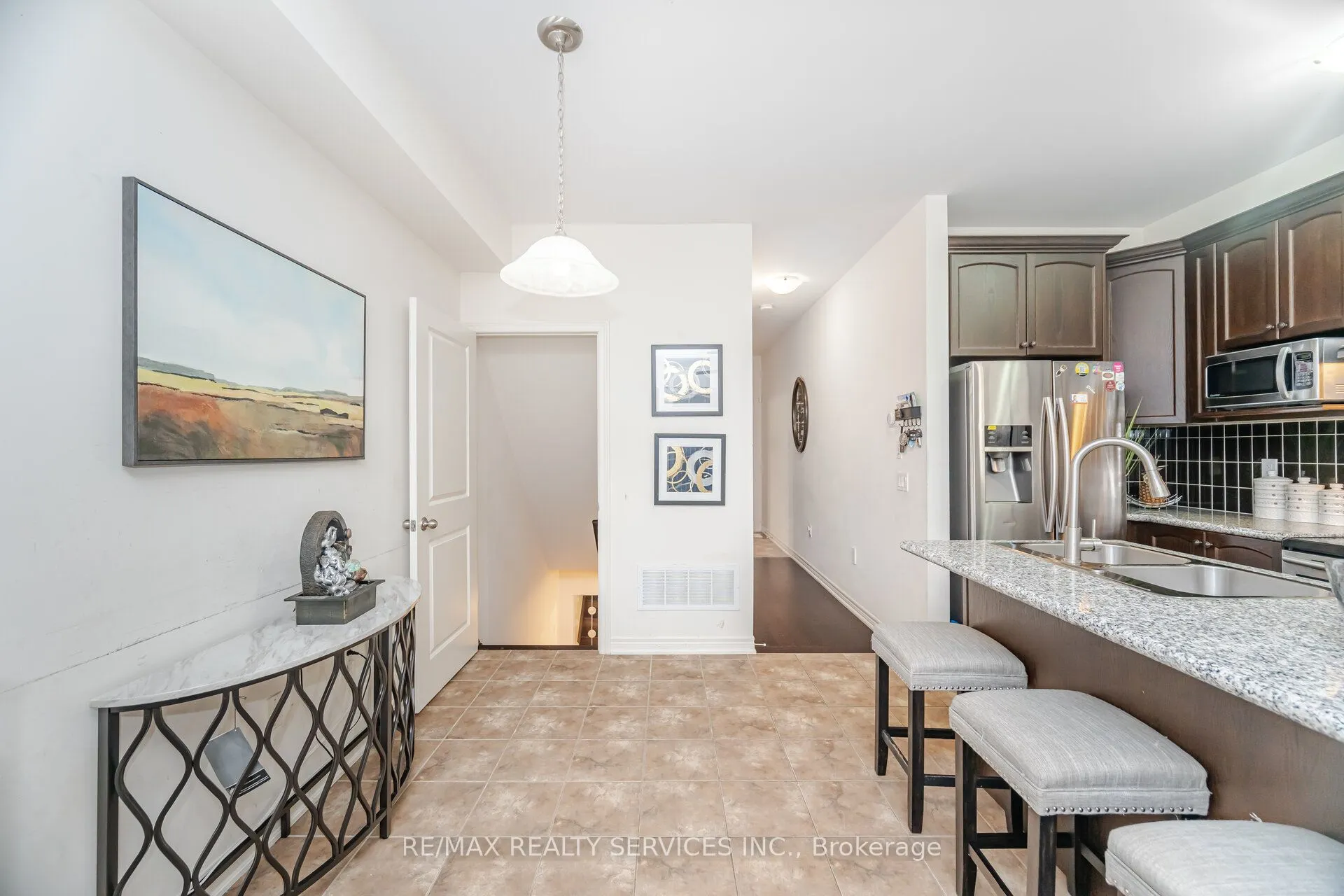 7 Dufay Road