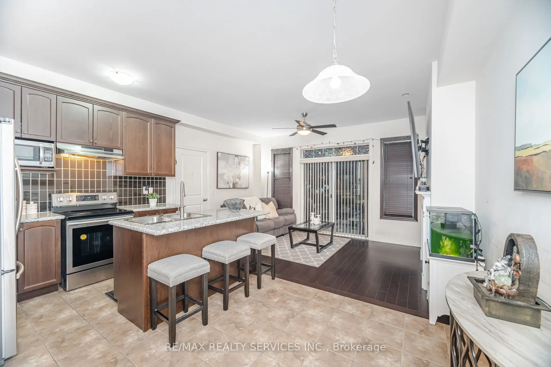 7 Dufay Road
