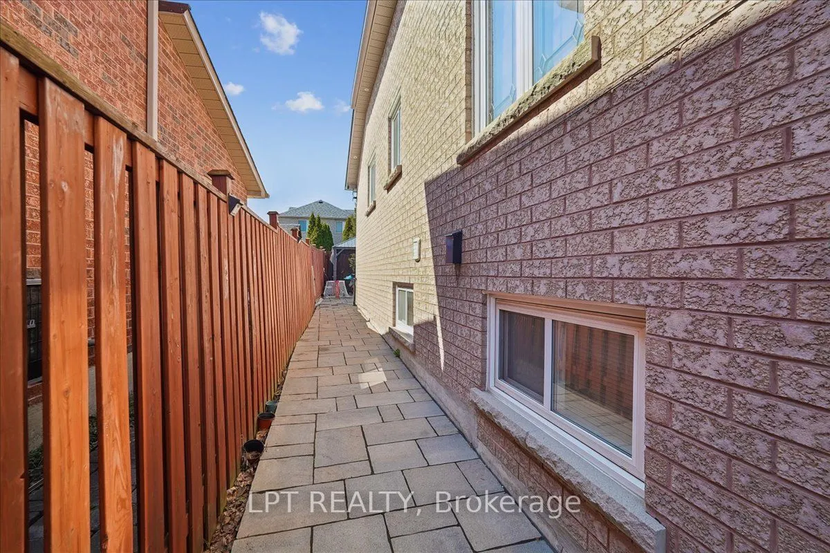 19 Terrastone Court