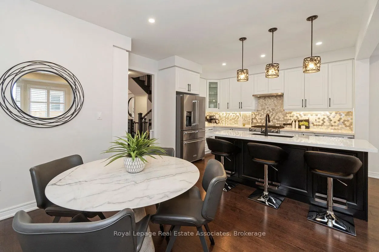 4061 Channing Crescent