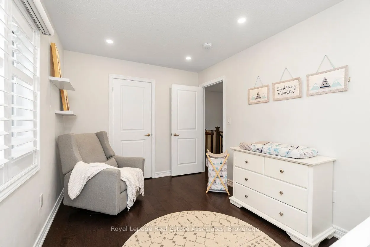 4061 Channing Crescent