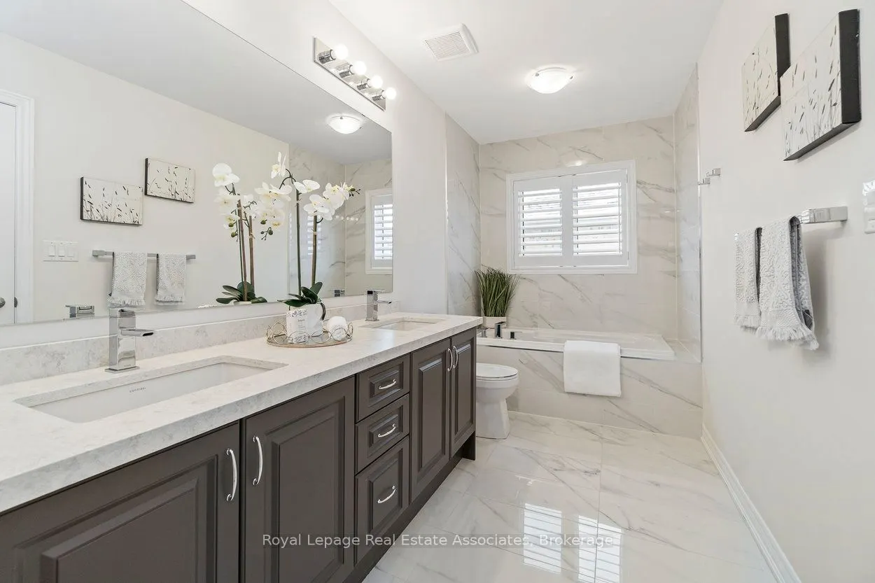 4061 Channing Crescent