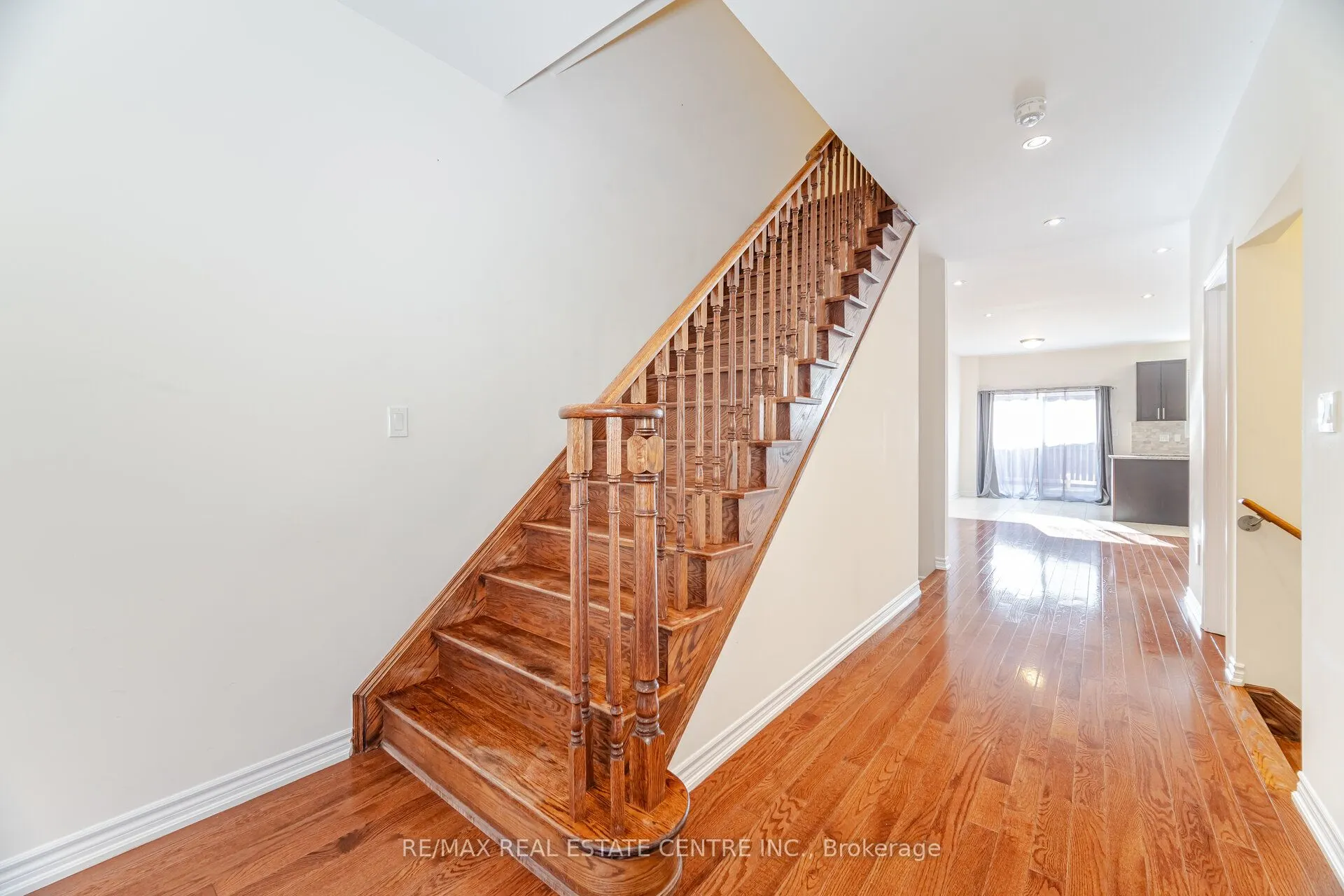 11 Yately Street