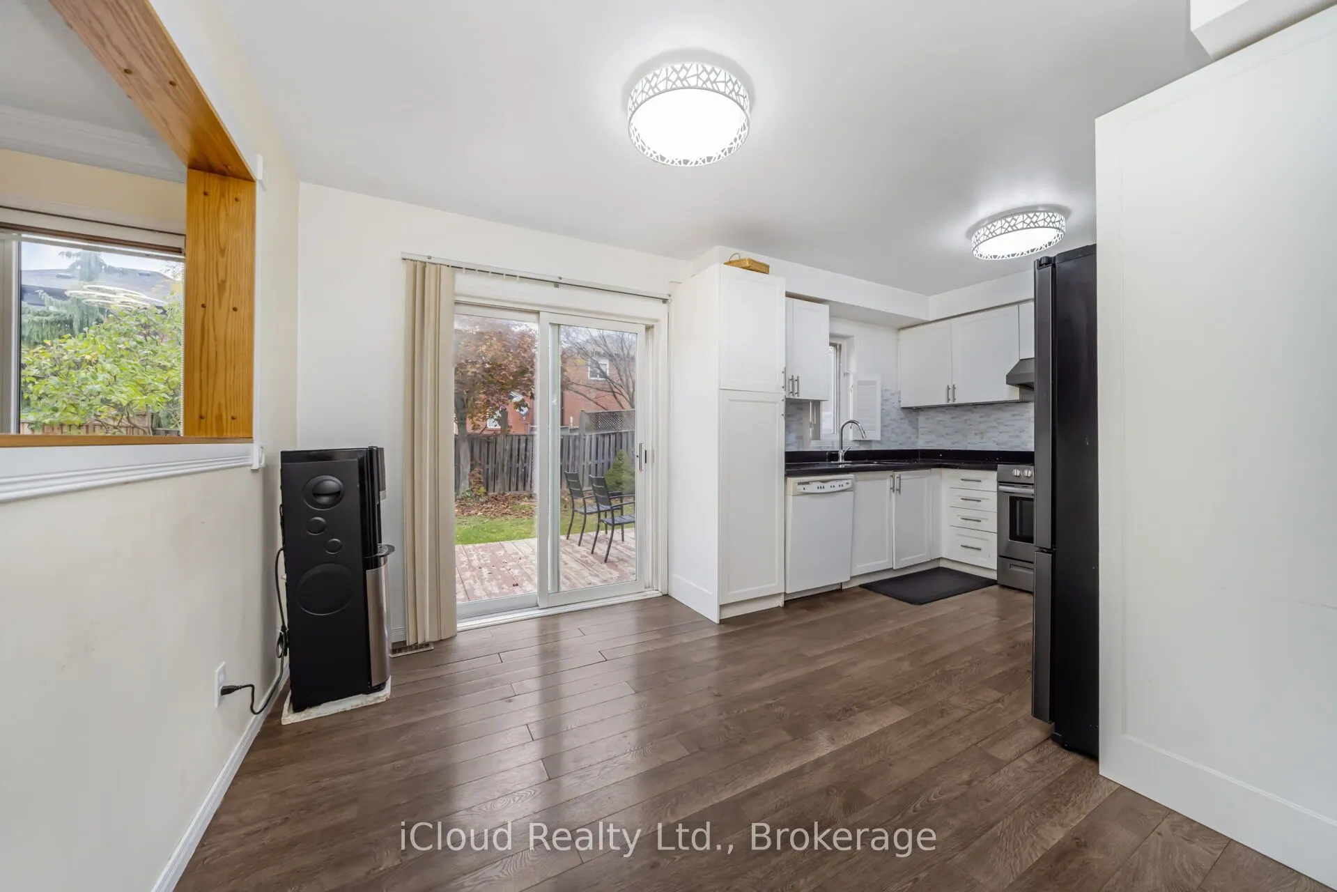 366 Marshall Crescent