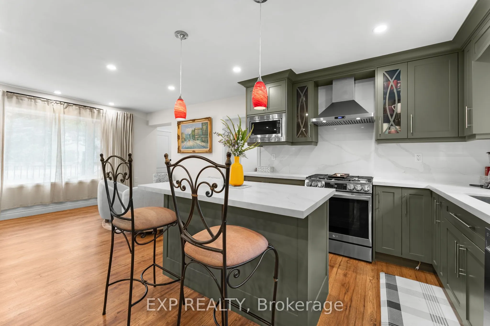 208 Glen Oak Drive