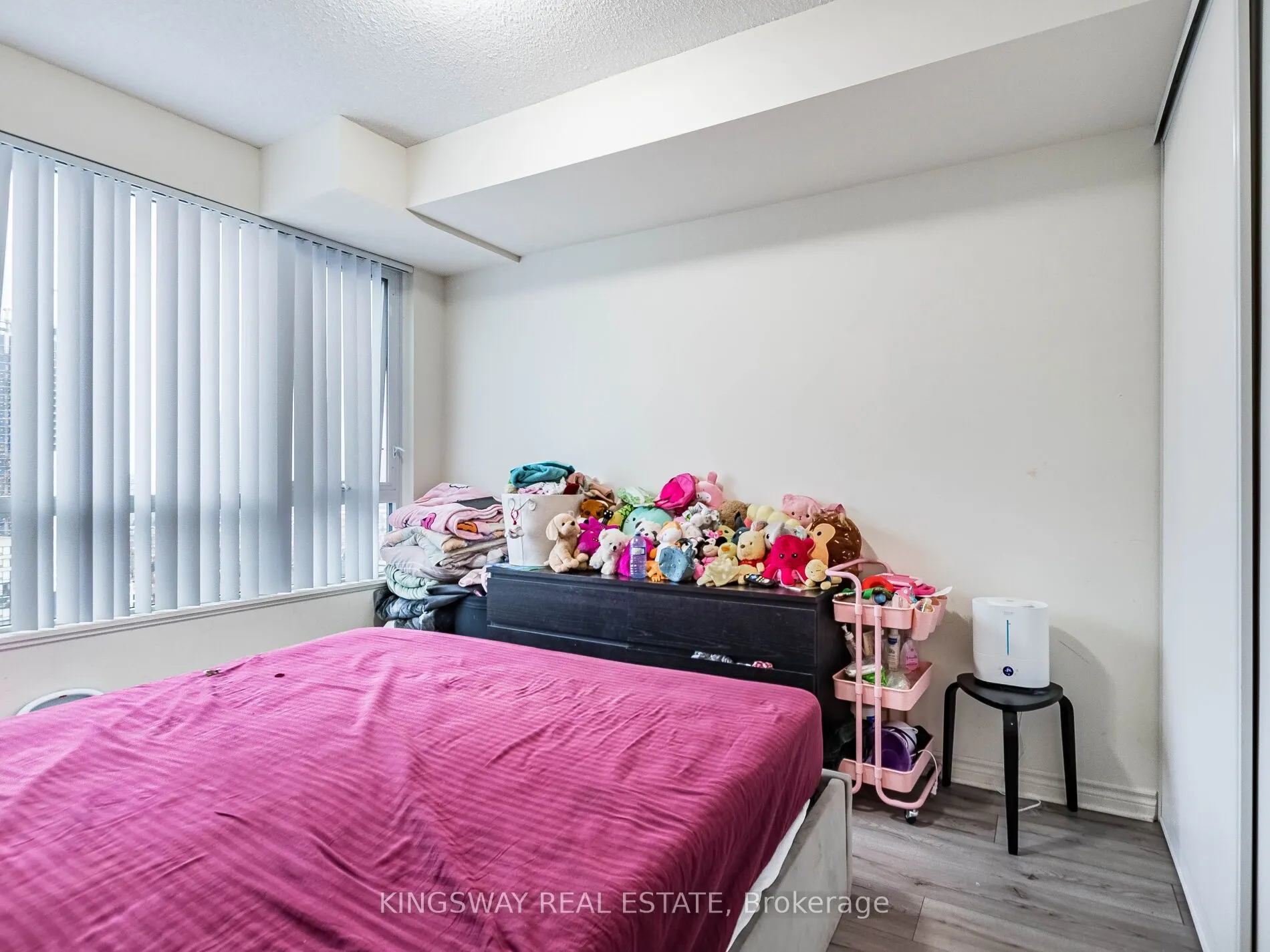 349 Rathburn Road #Ph 111