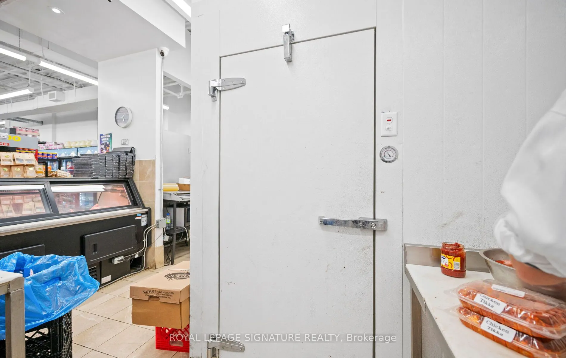 3200 Erin Mills Parkway #1A
