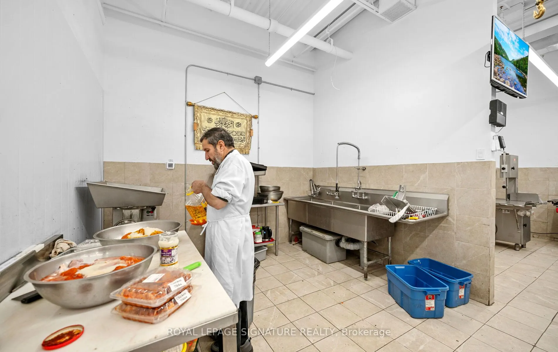 3200 Erin Mills Parkway #1A