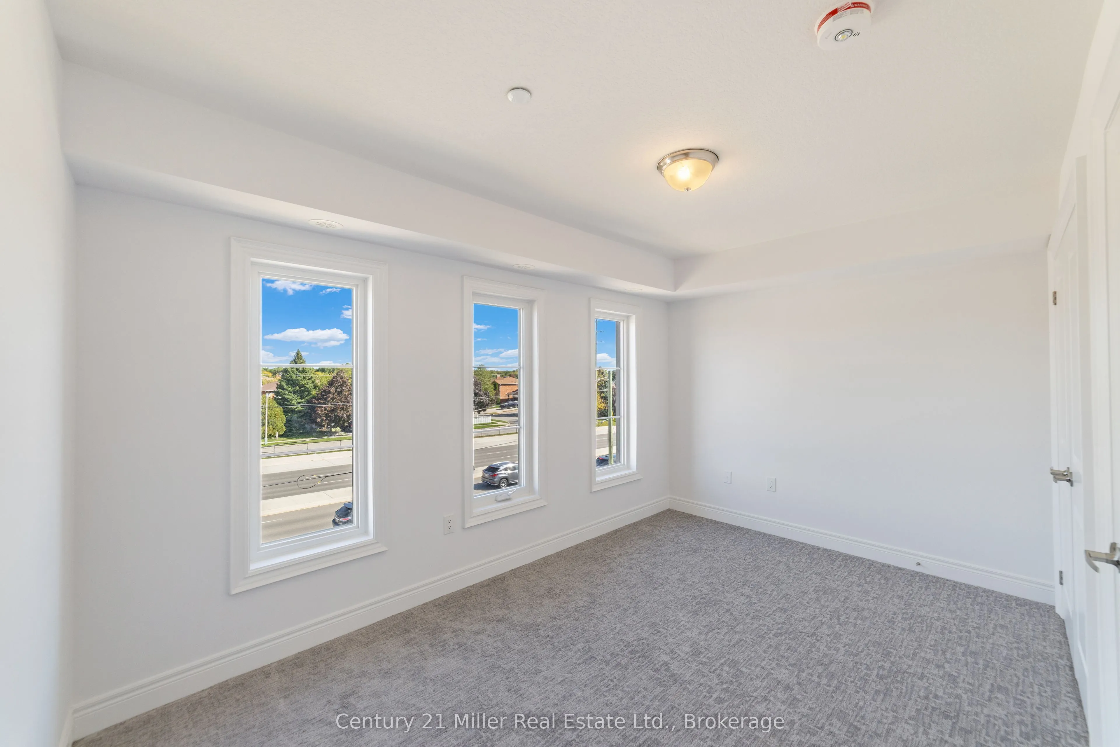 2140 Trafalgar Road #43