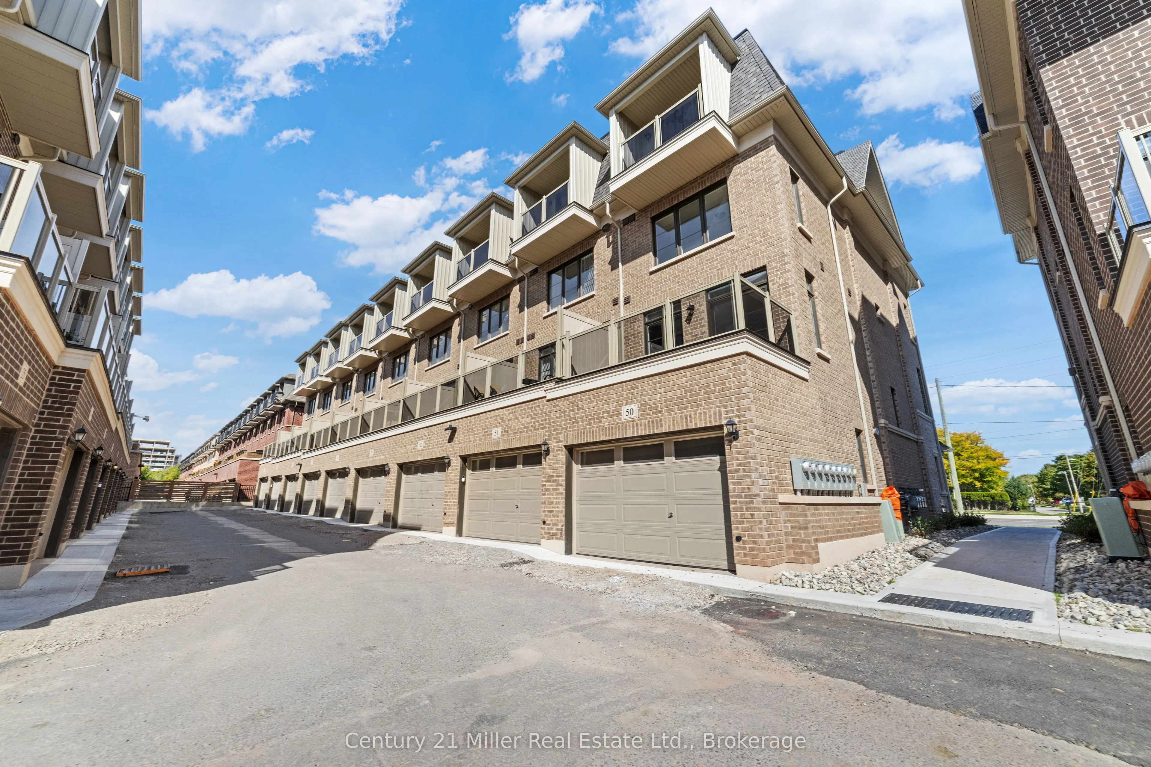 2140 Trafalgar Road #43
