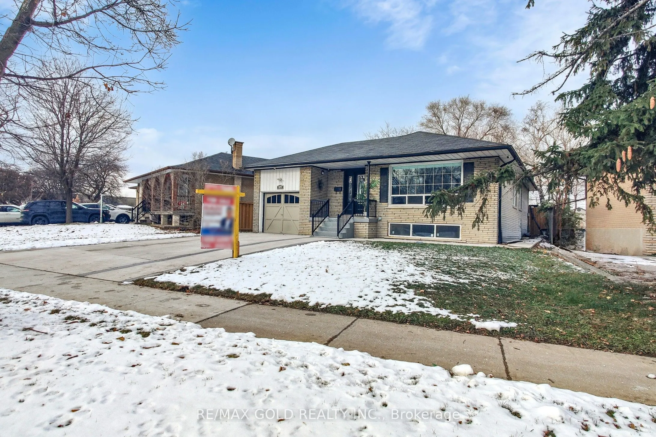 189 Kingsview Boulevard