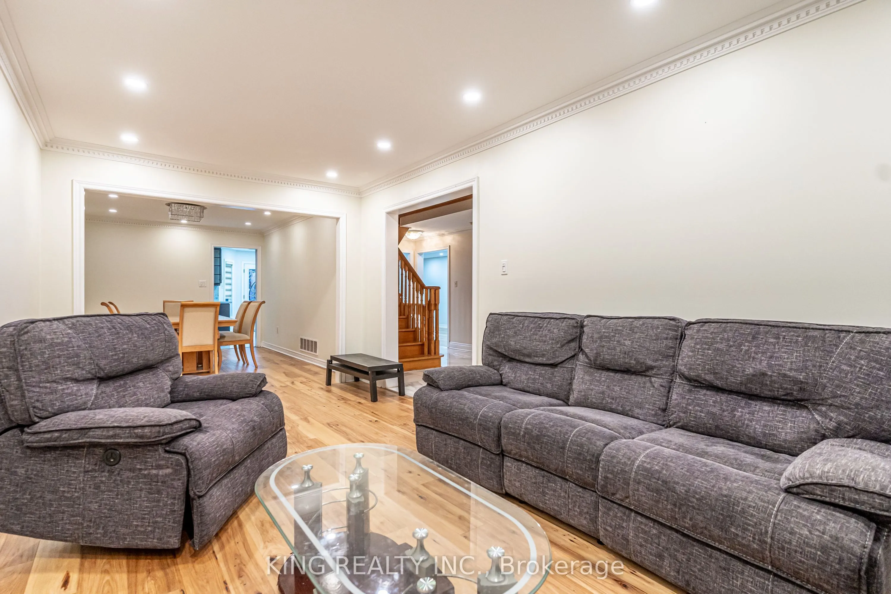 202 Fernforest Drive