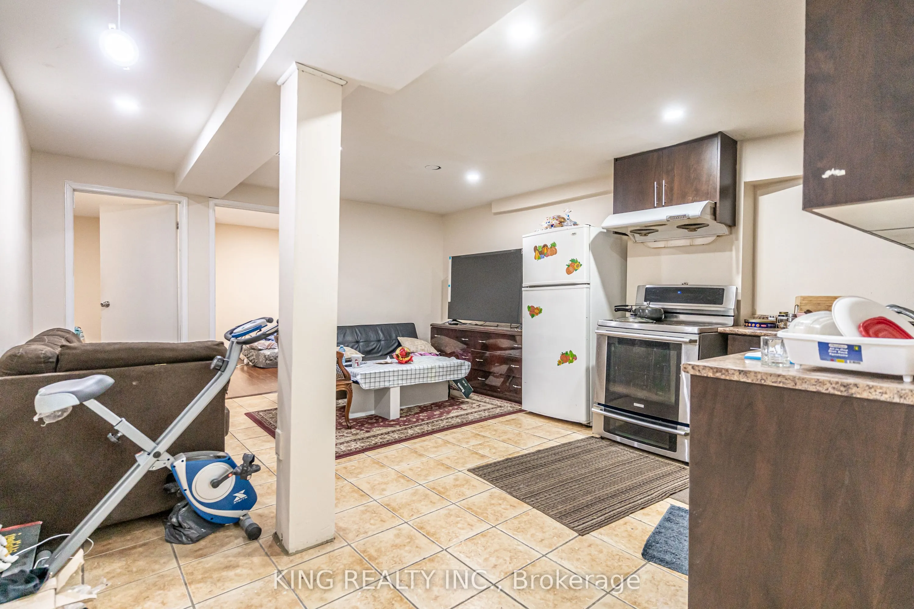 202 Fernforest Drive