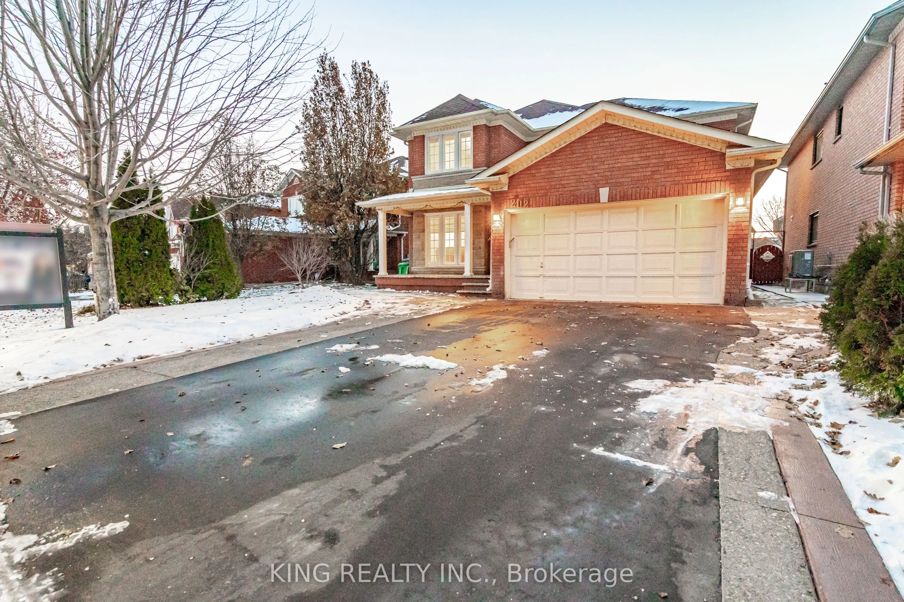202 Fernforest Drive