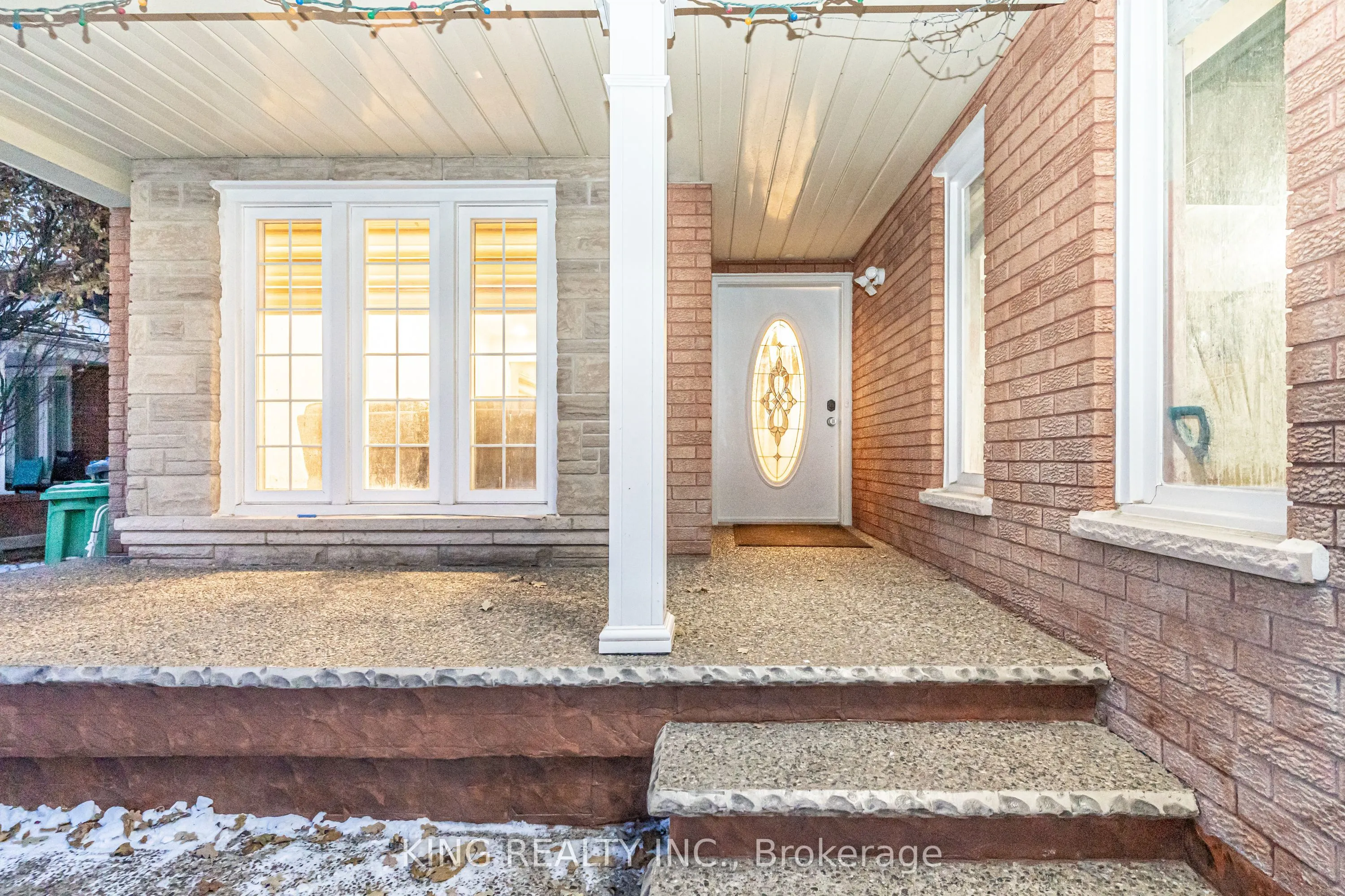 202 Fernforest Drive