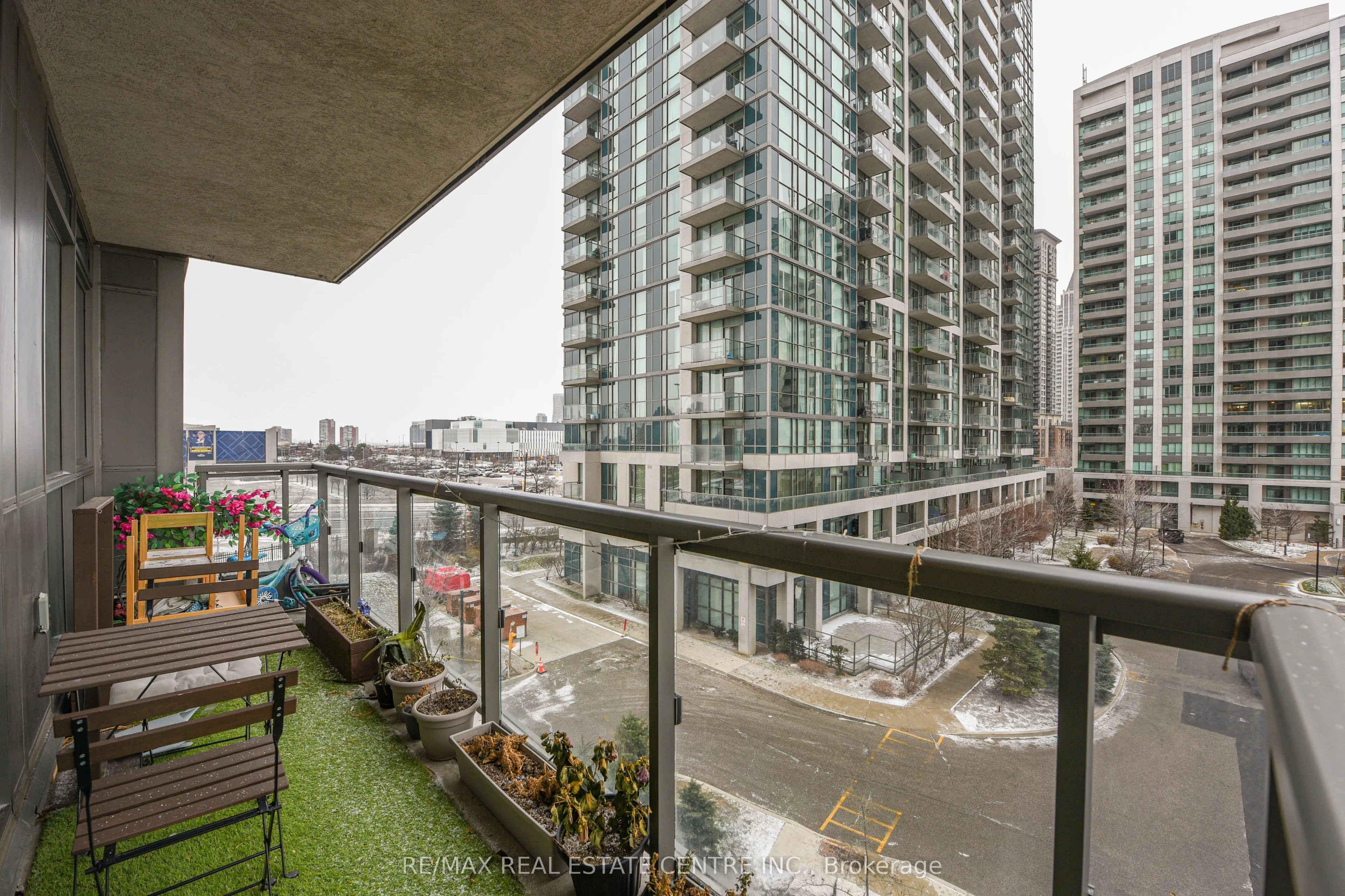 349 Rathburn Road #507