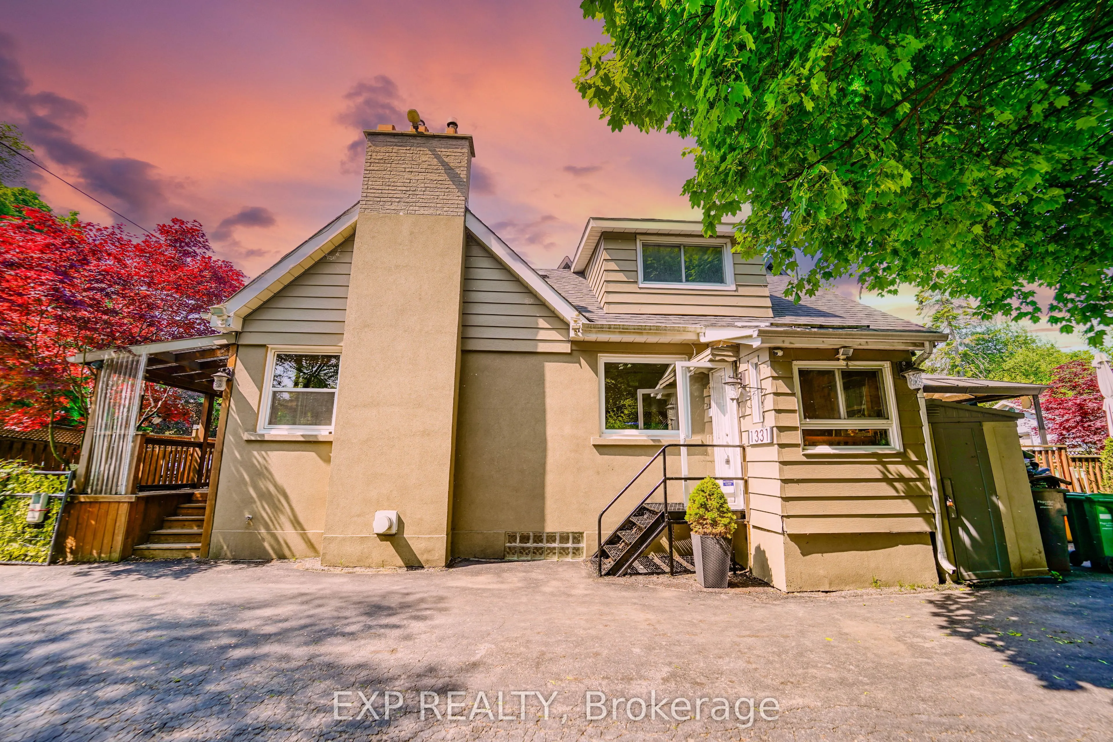 1331 St. James Avenue