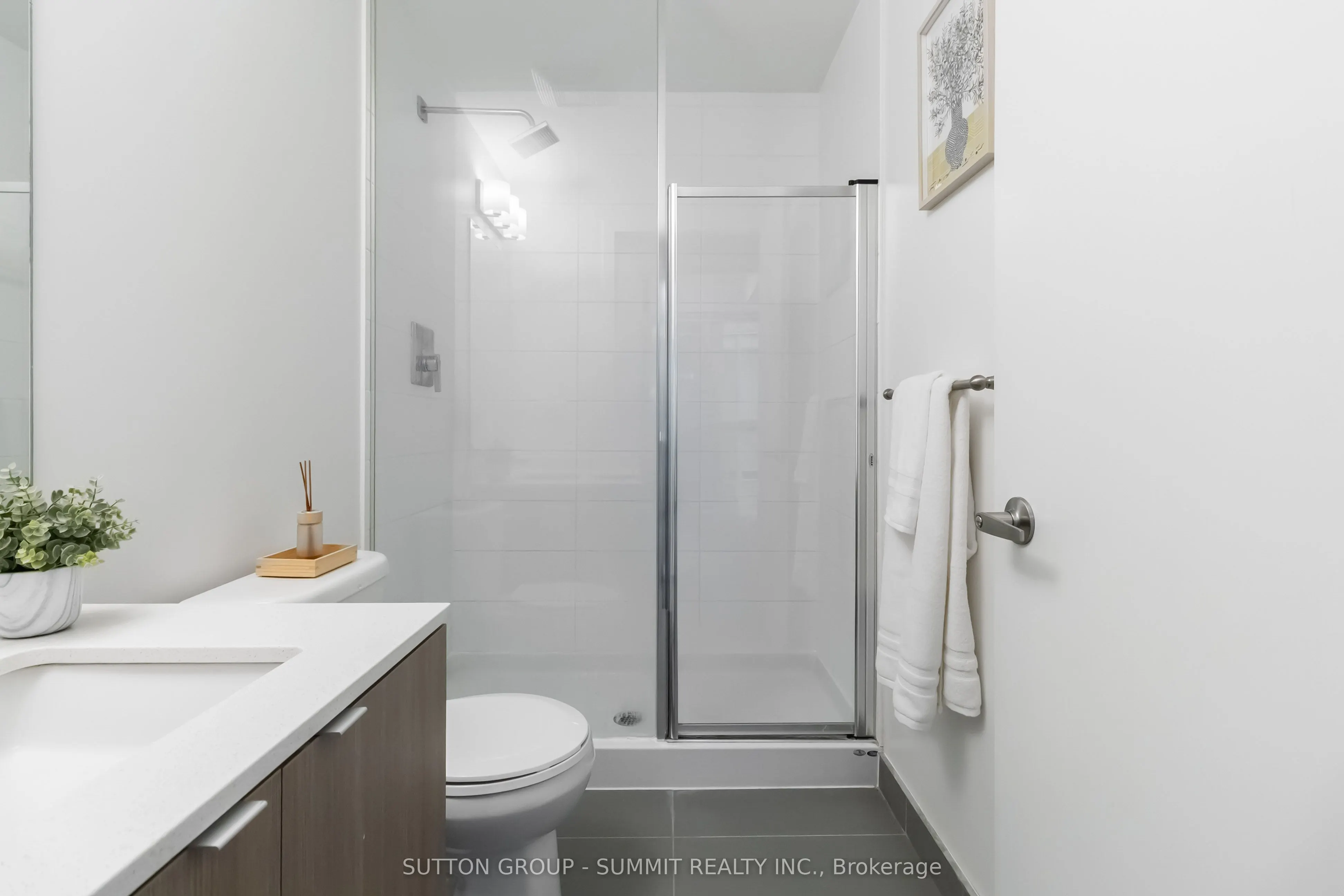 5220 Dundas Street #D422