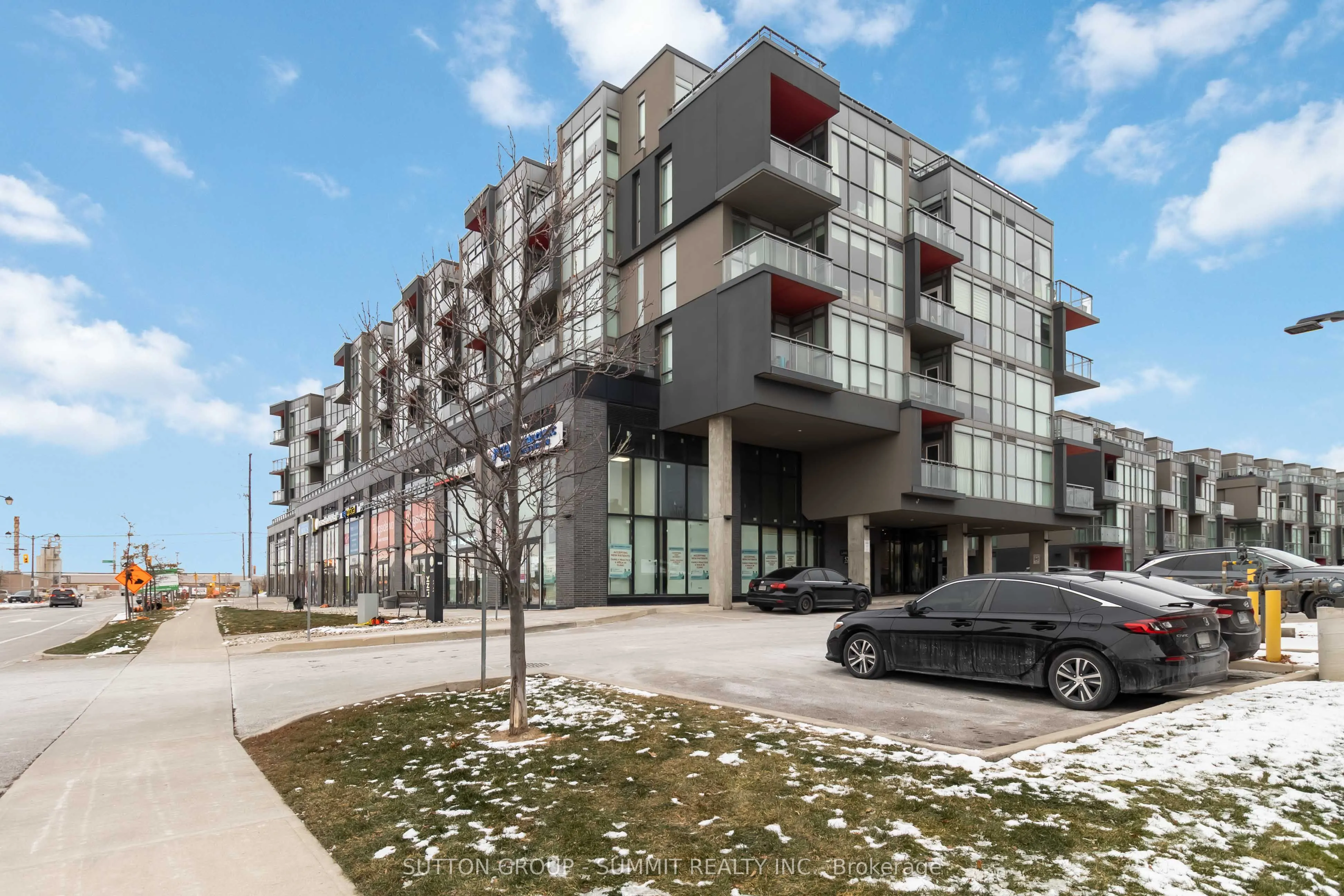 5220 Dundas Street #D422