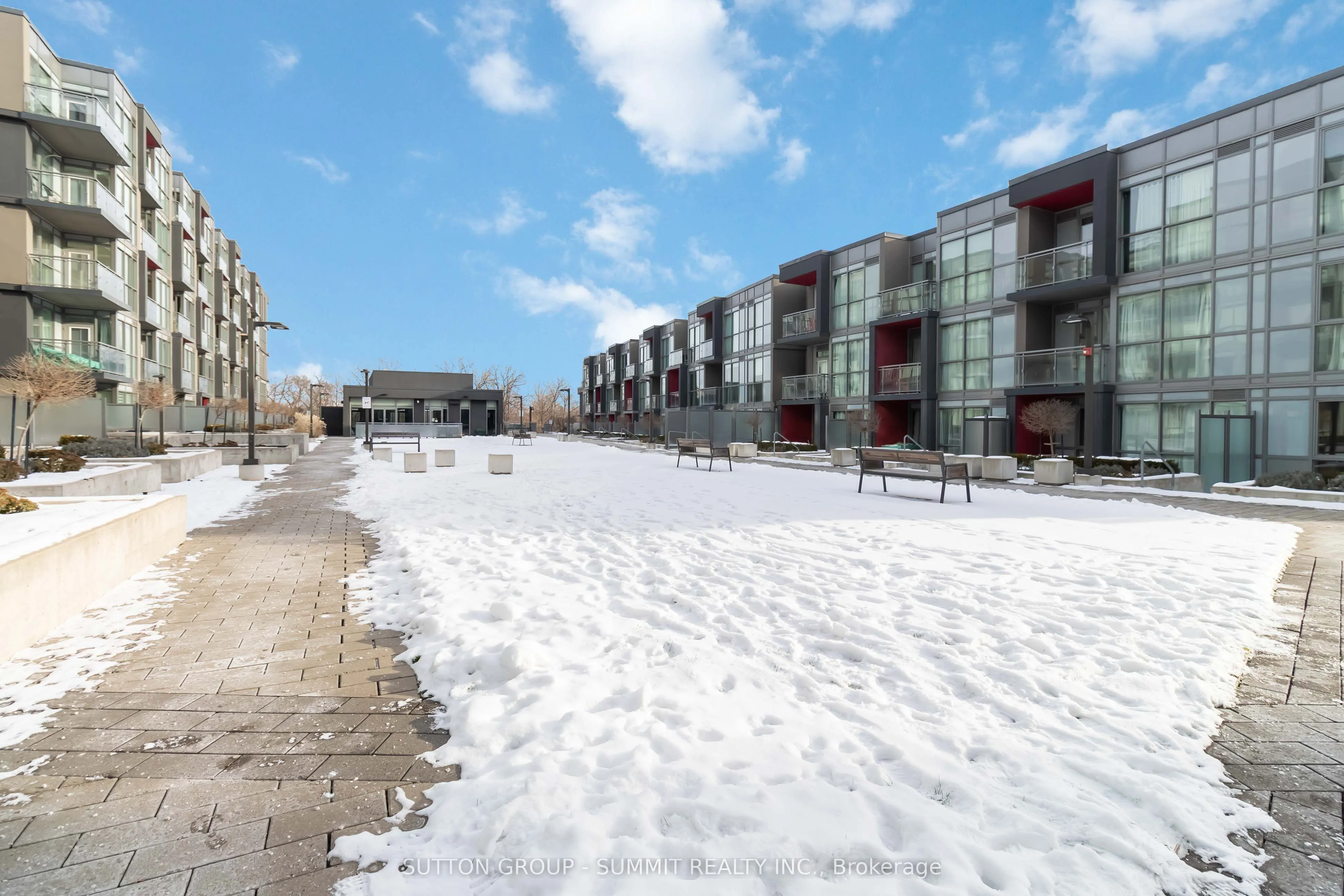 5220 Dundas Street #D422