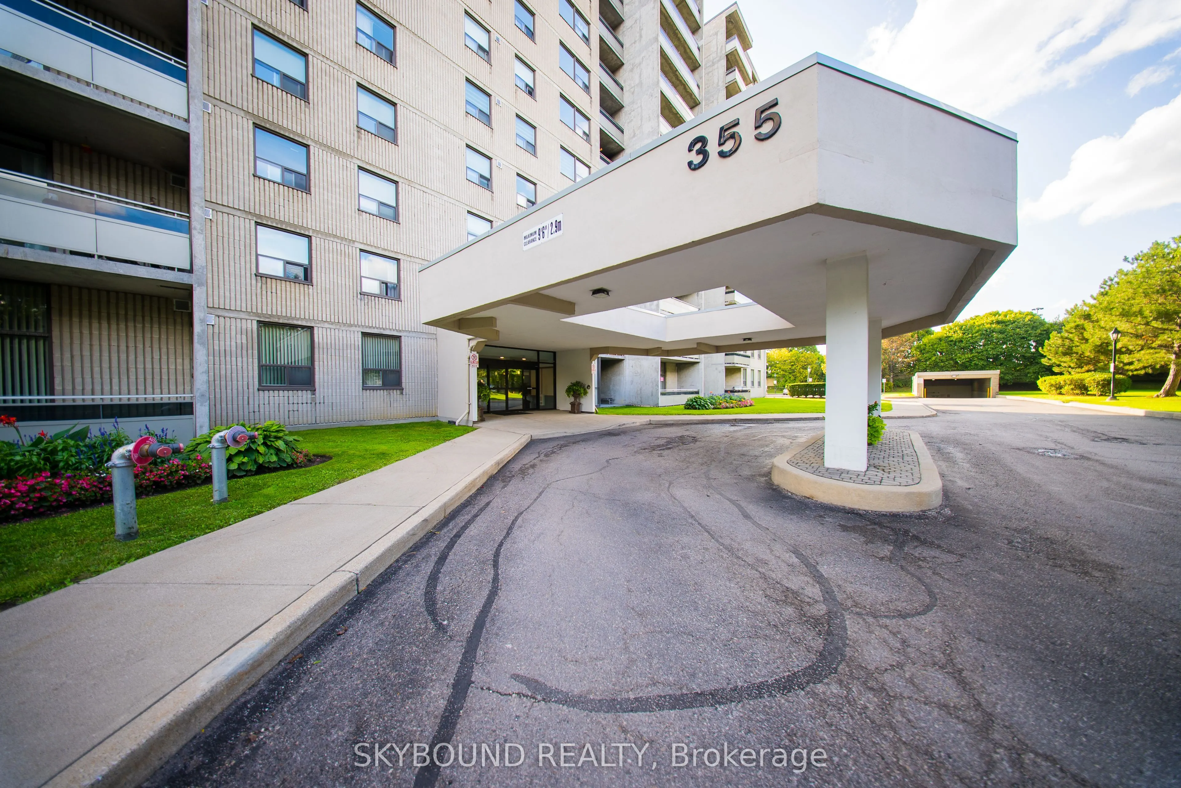 355 Rathburn Road E #1204