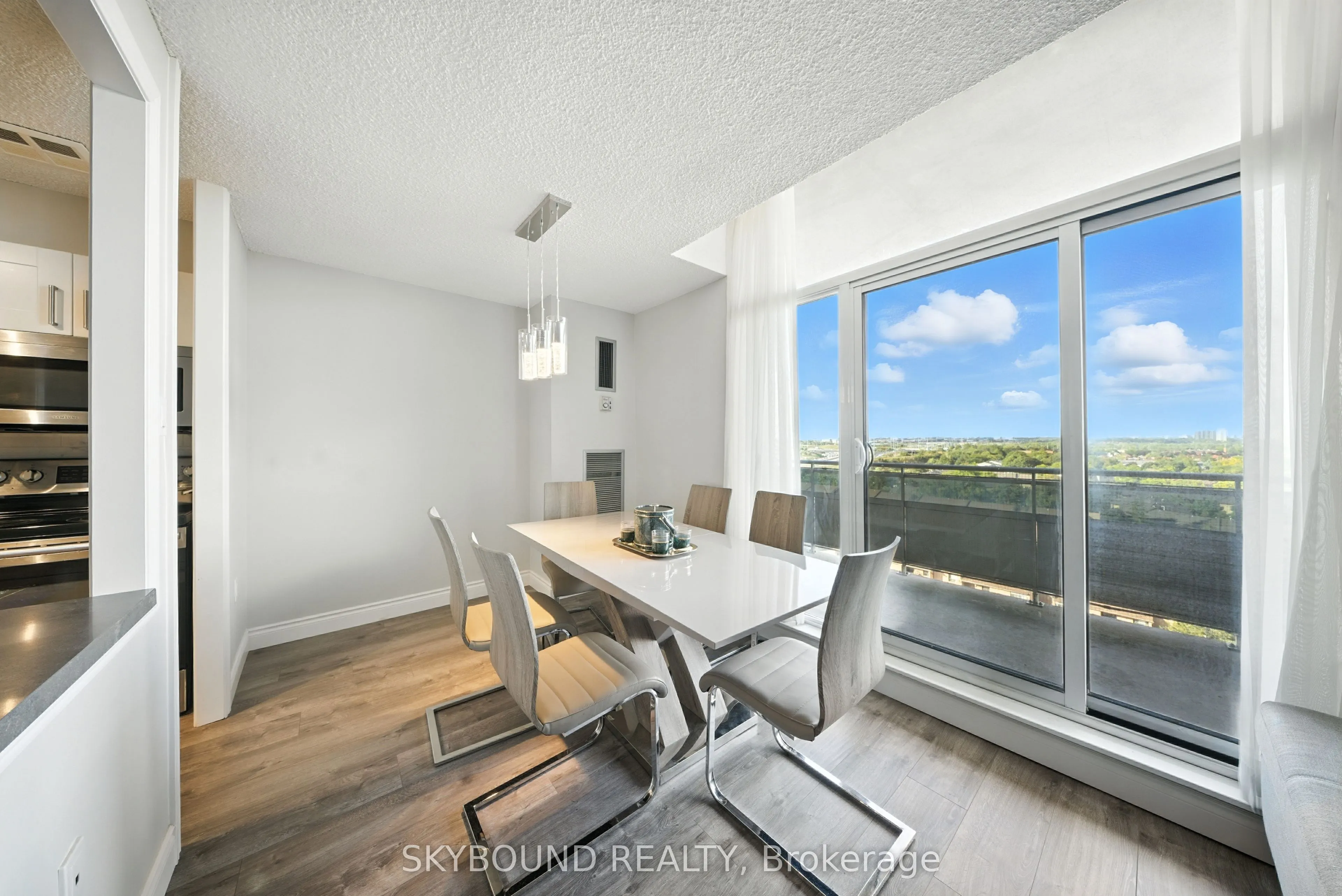 355 Rathburn Road E #1204