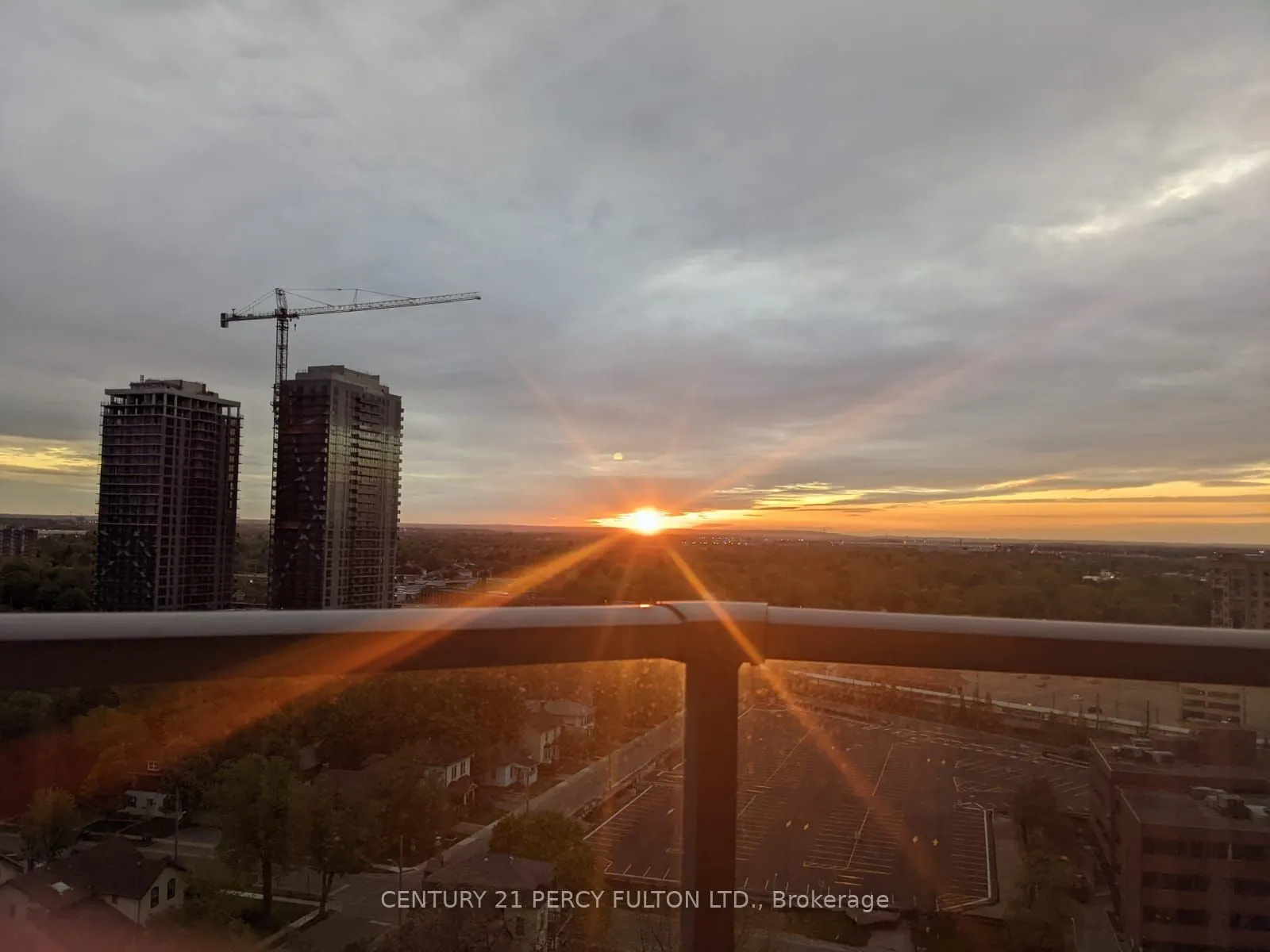 9 George Street N #1612
