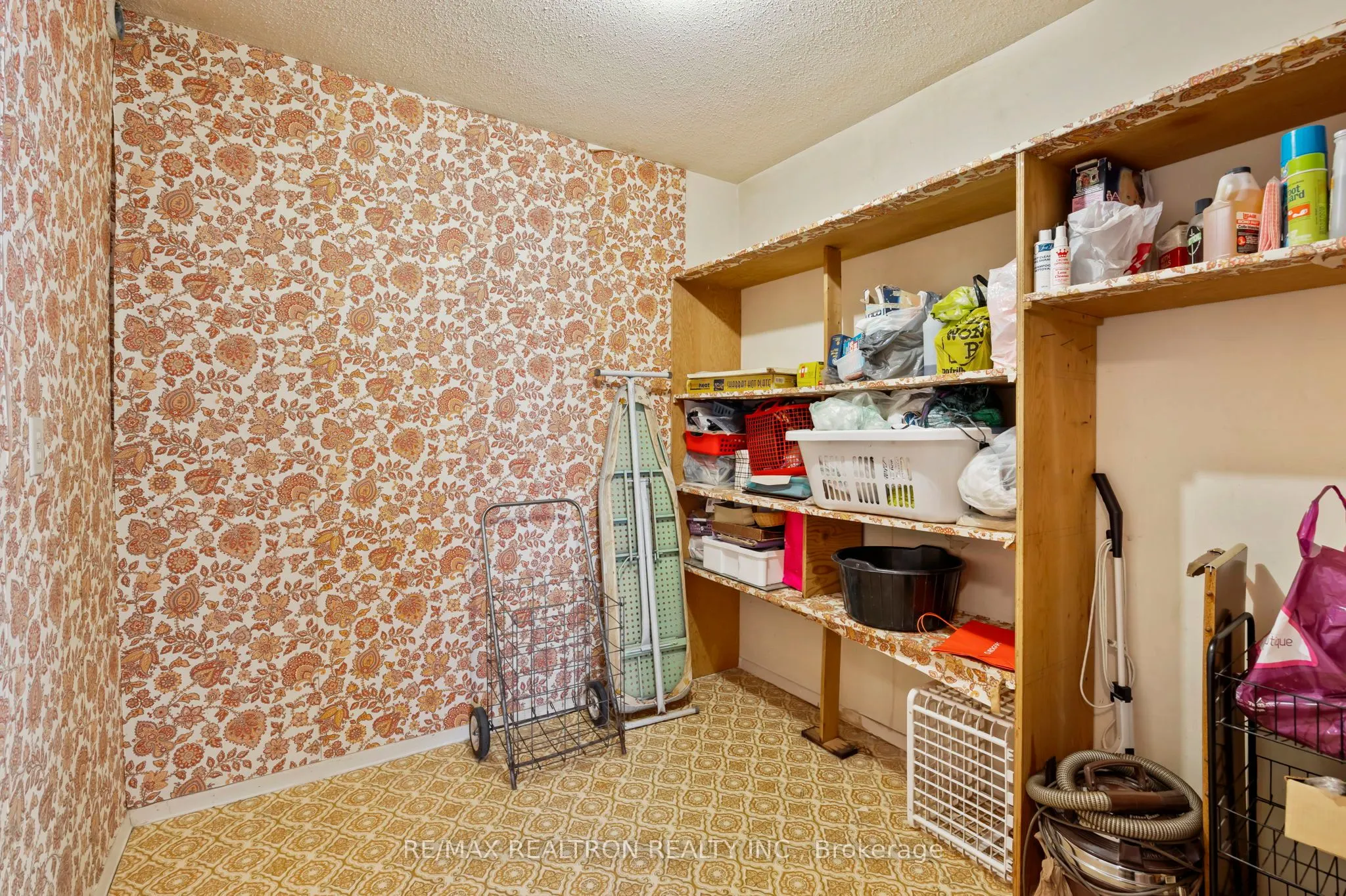 155 Marlee Avenue #909
