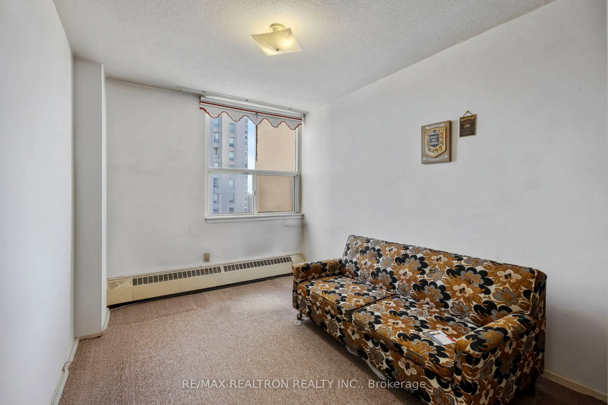 155 Marlee Avenue #909
