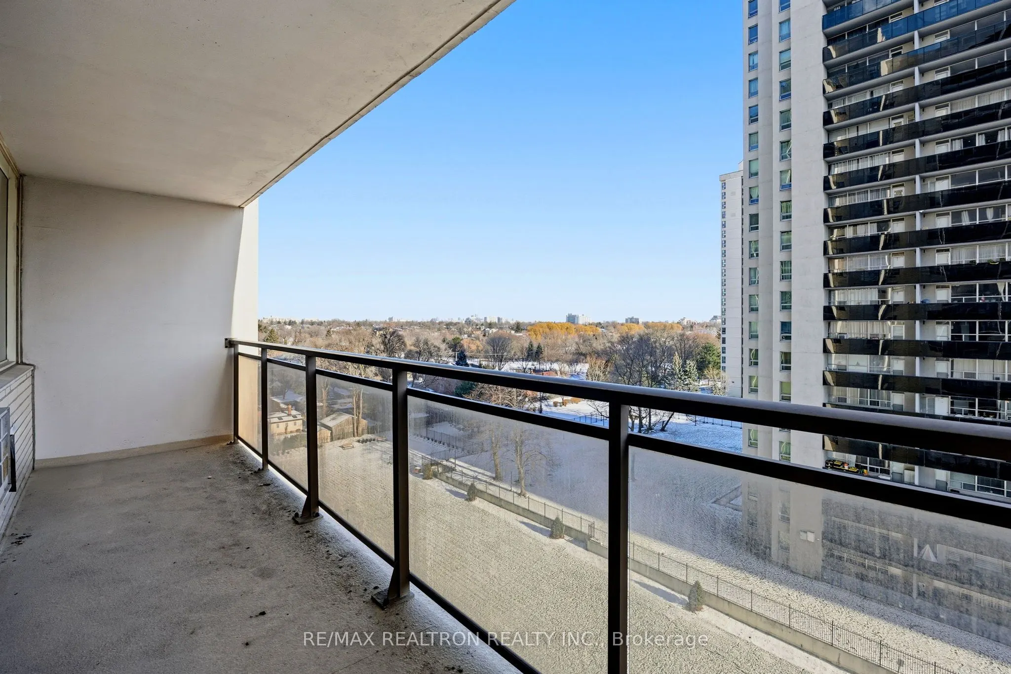 155 Marlee Avenue #909