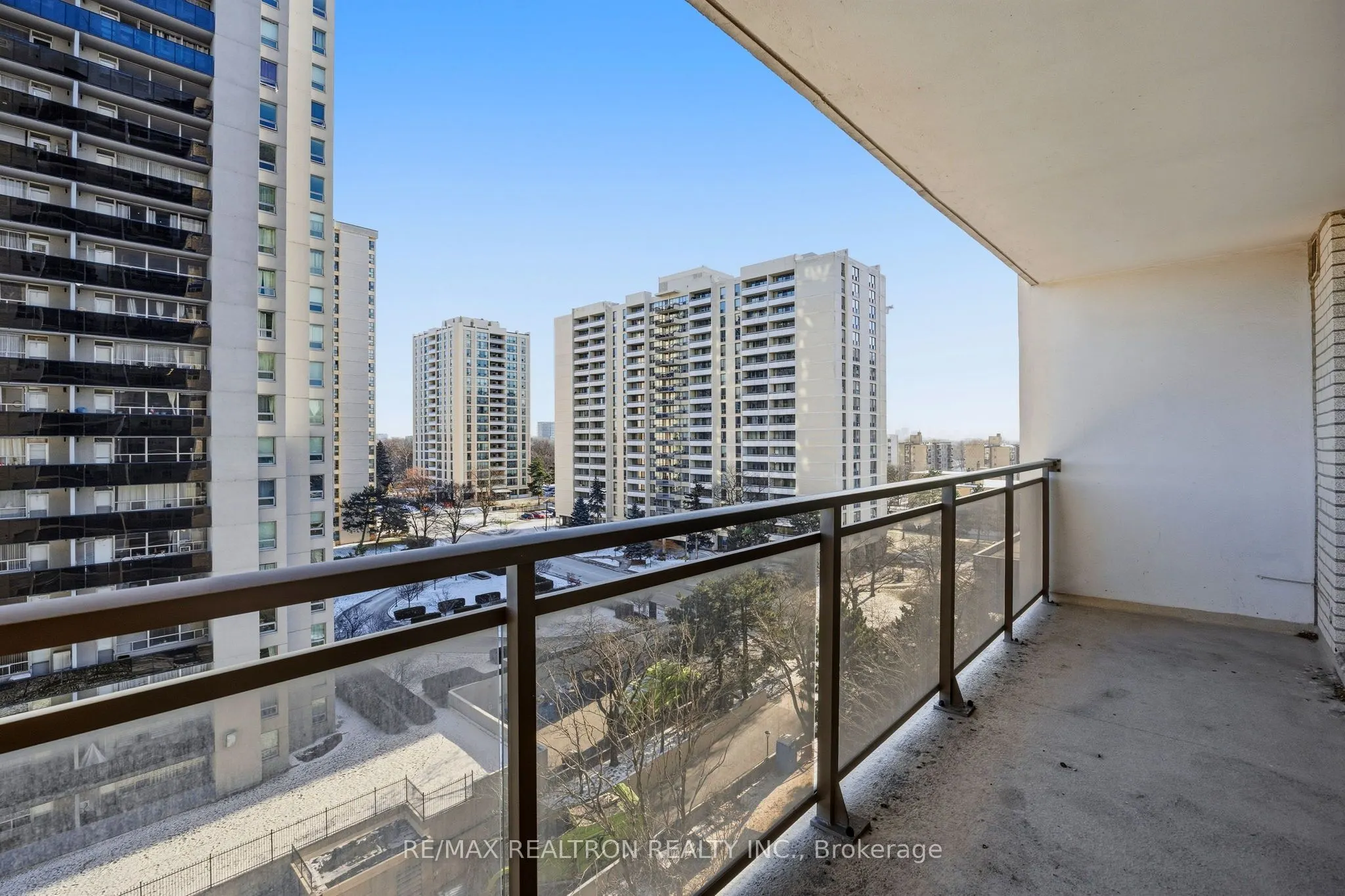155 Marlee Avenue #909