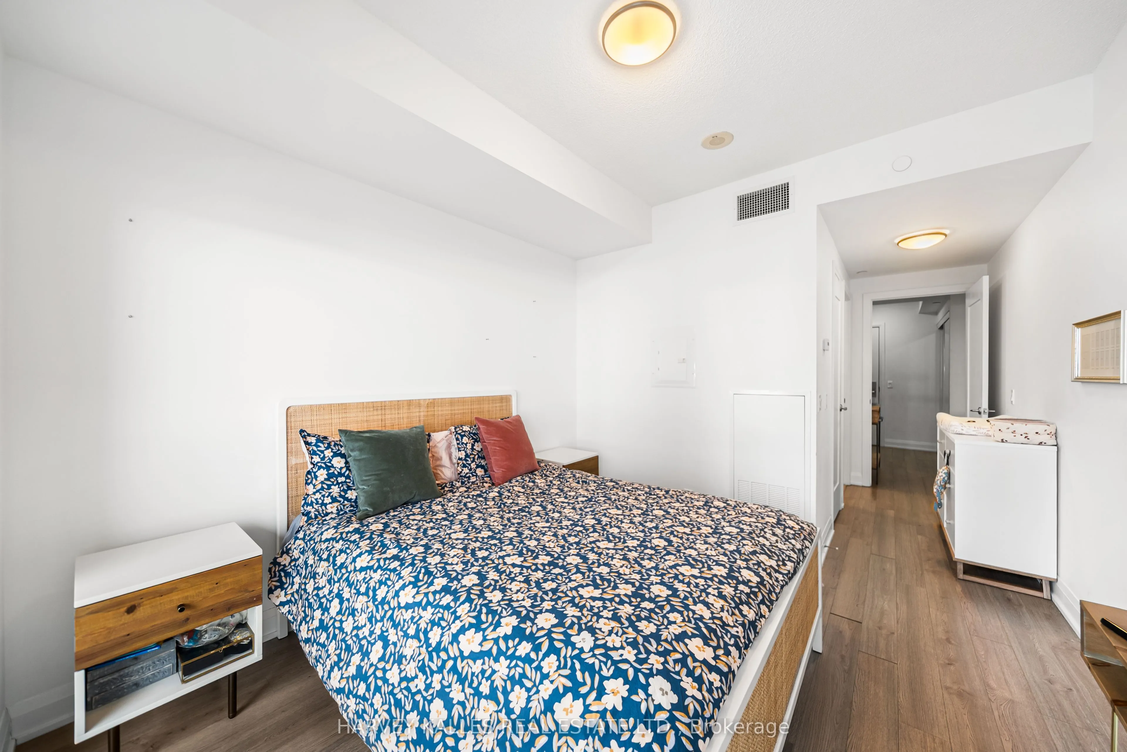 56 Annie Craig Drive #2703