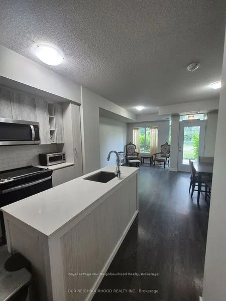 251 Manitoba Street #109
