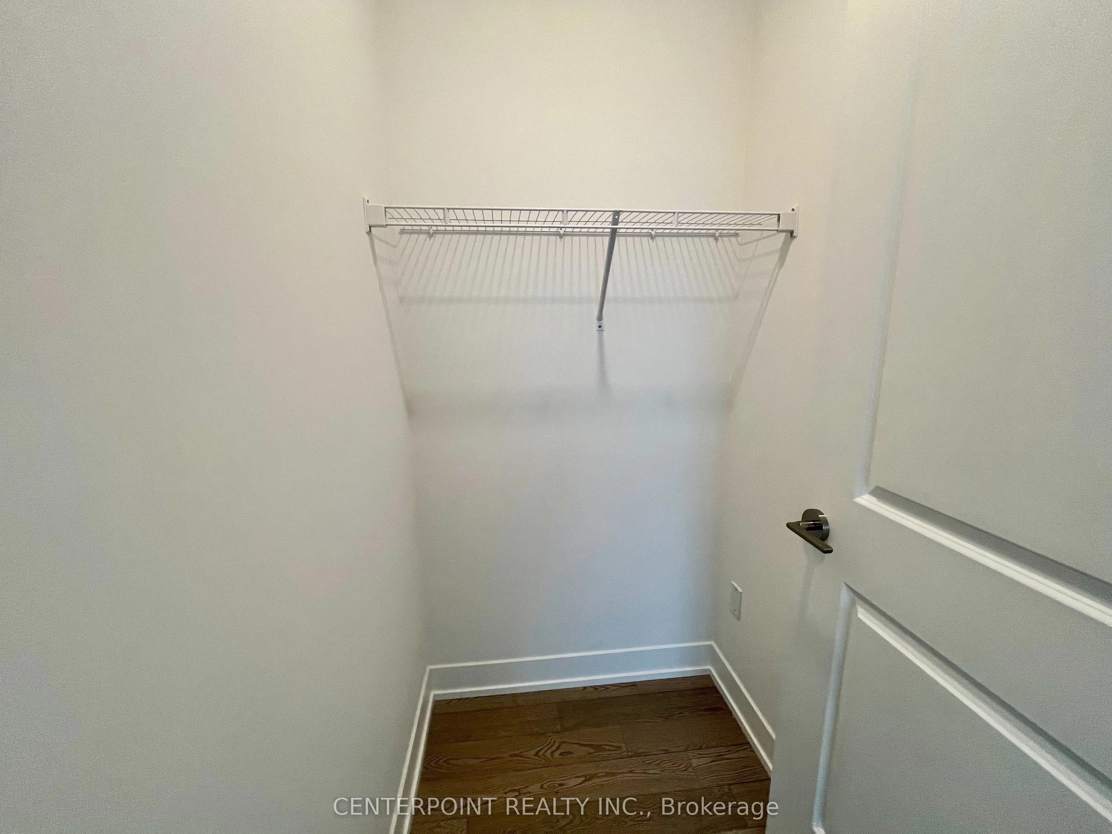 1063 Douglas McCurdy Common #803