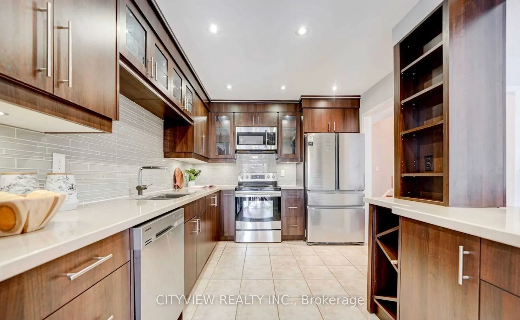 2140 Oakpoint Road