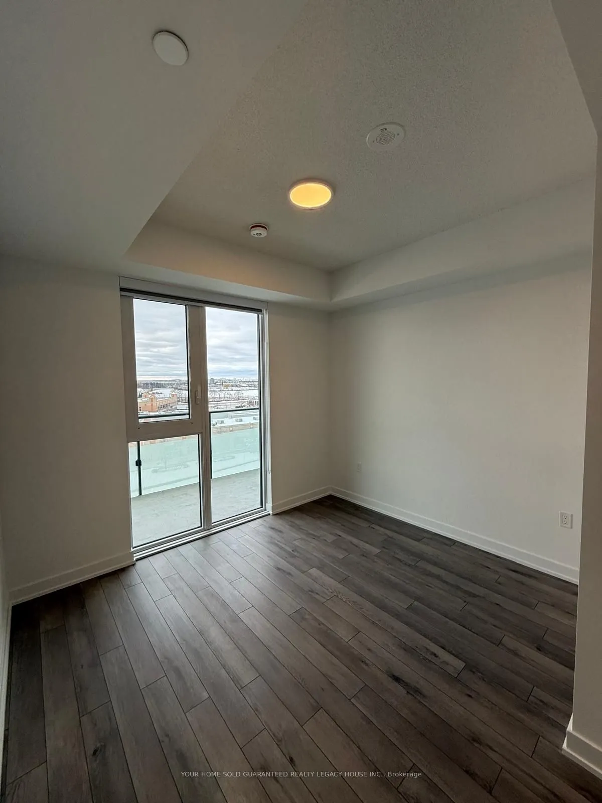 15 Skyridge Drive #406