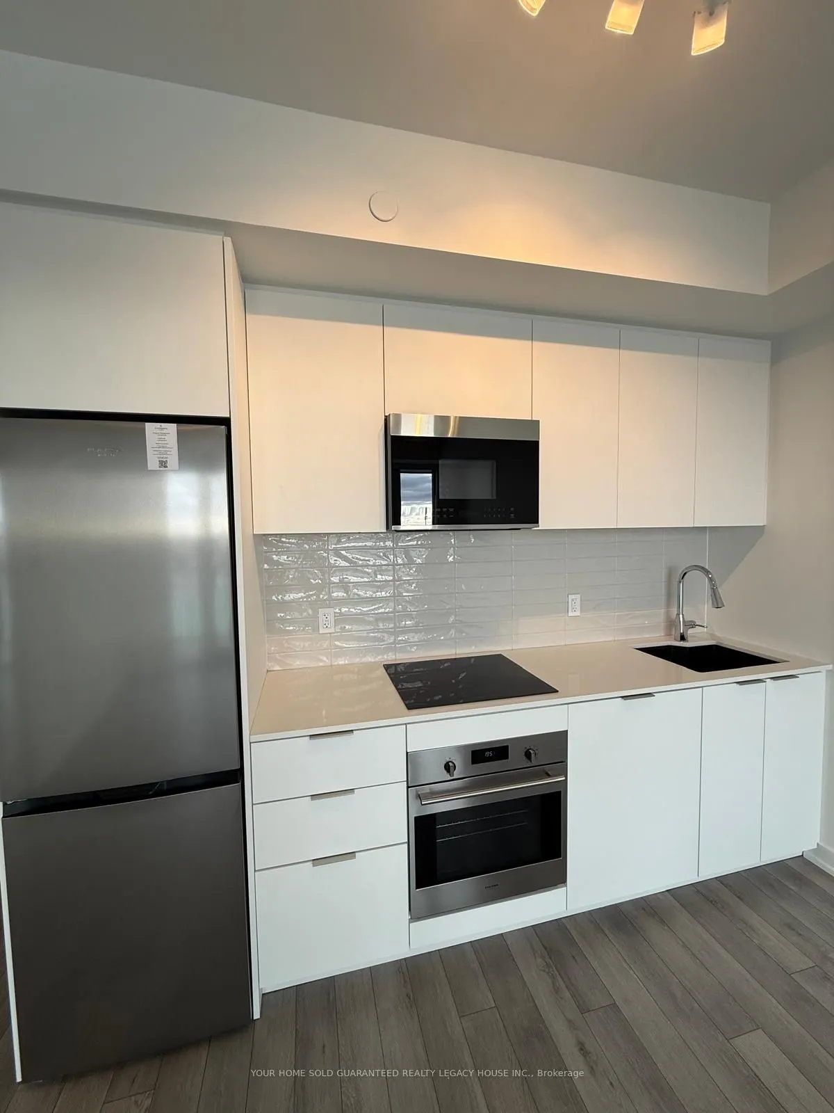 15 Skyridge Drive #406