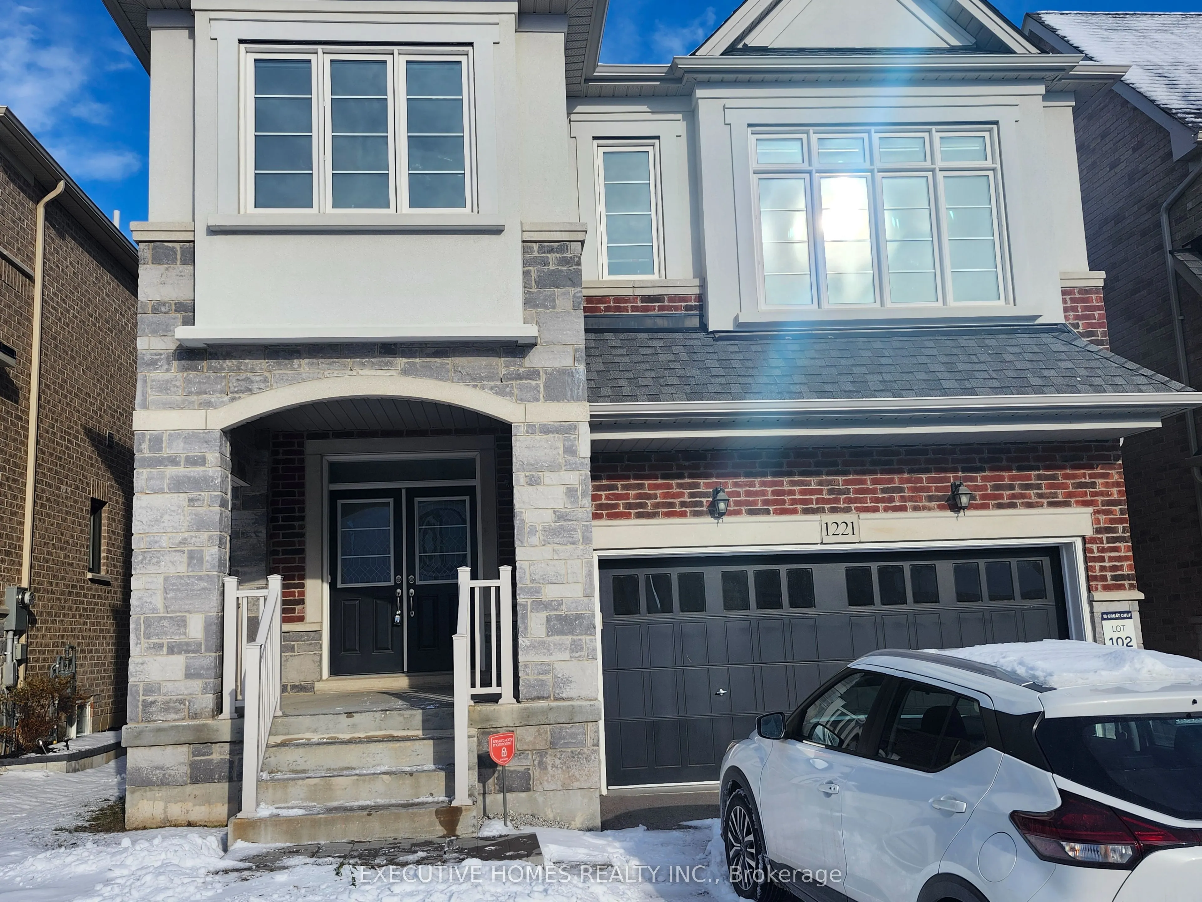 1221 Raspberry Terrace