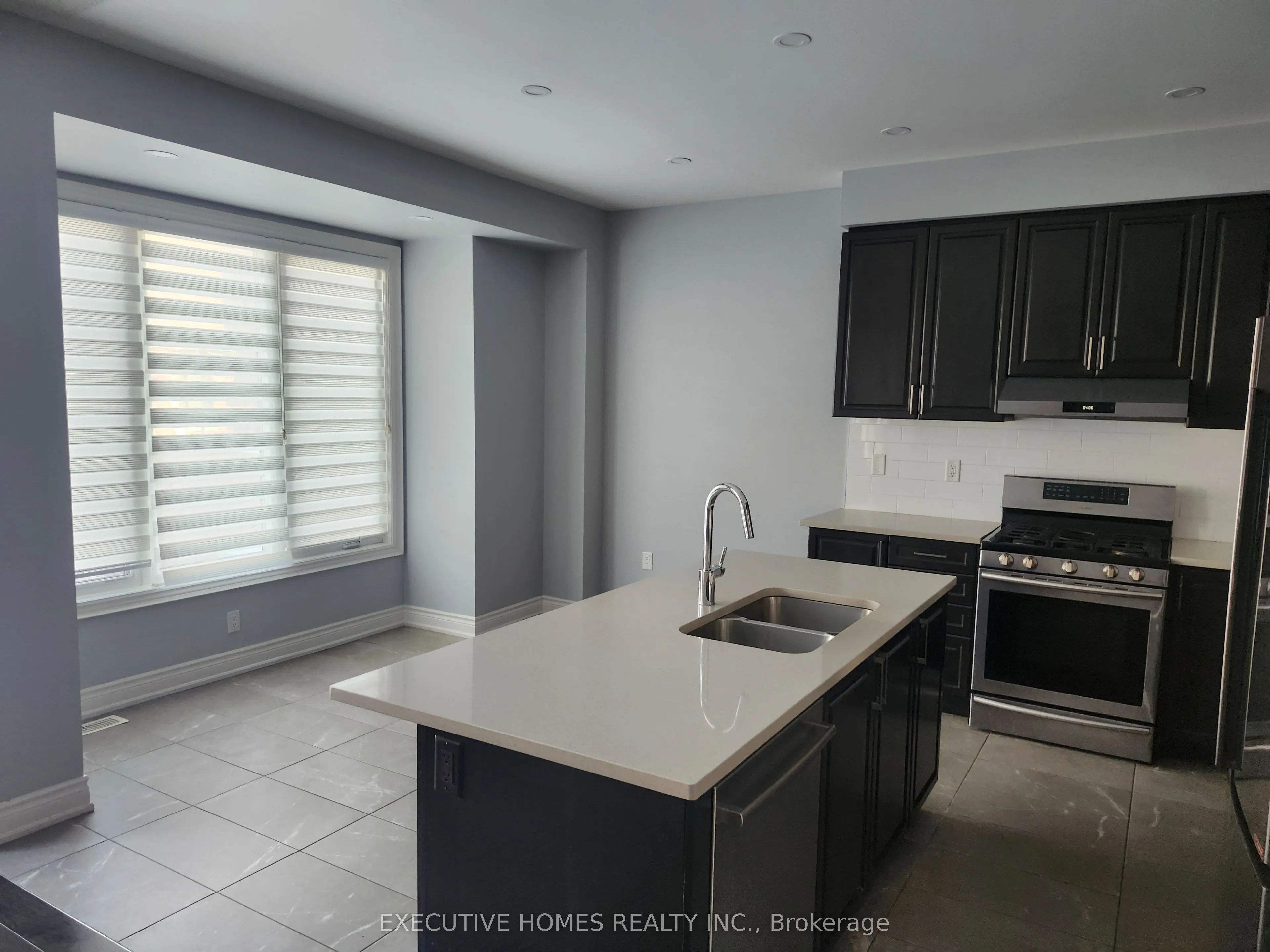 1221 Raspberry Terrace