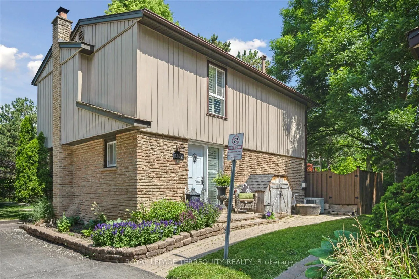 1825 Hyde Mill Crescent #26
