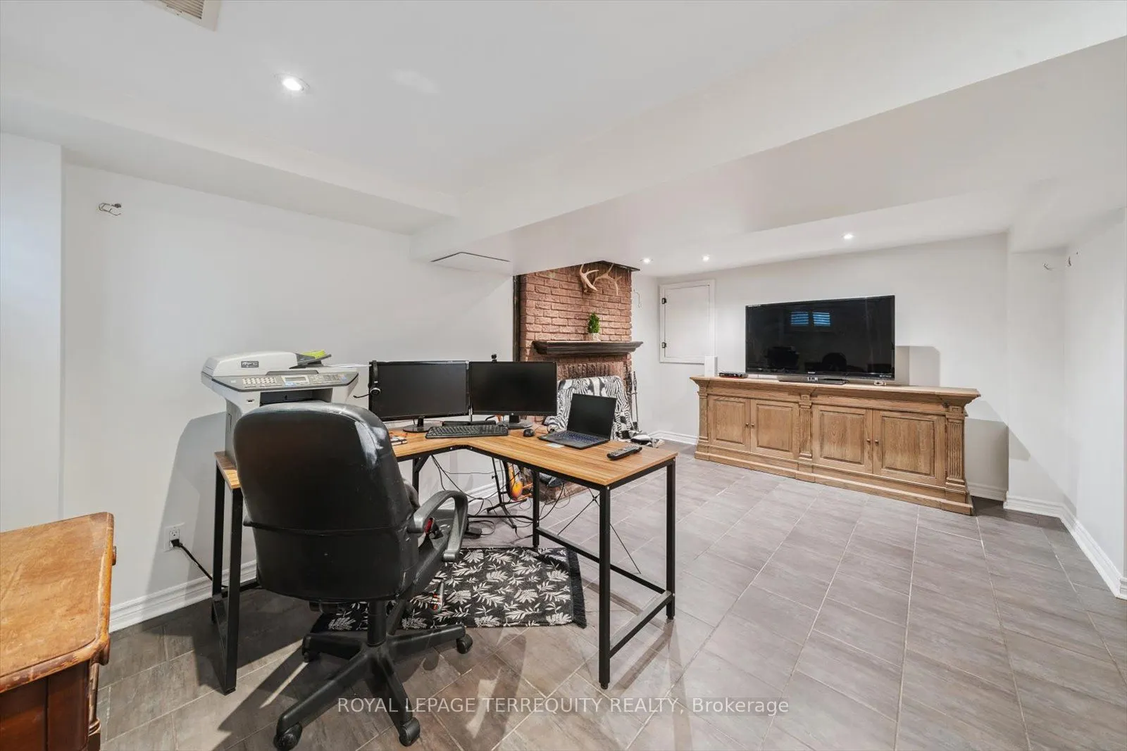 1825 Hyde Mill Crescent #26