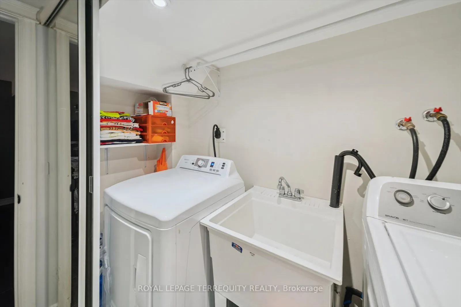 1825 Hyde Mill Crescent #26